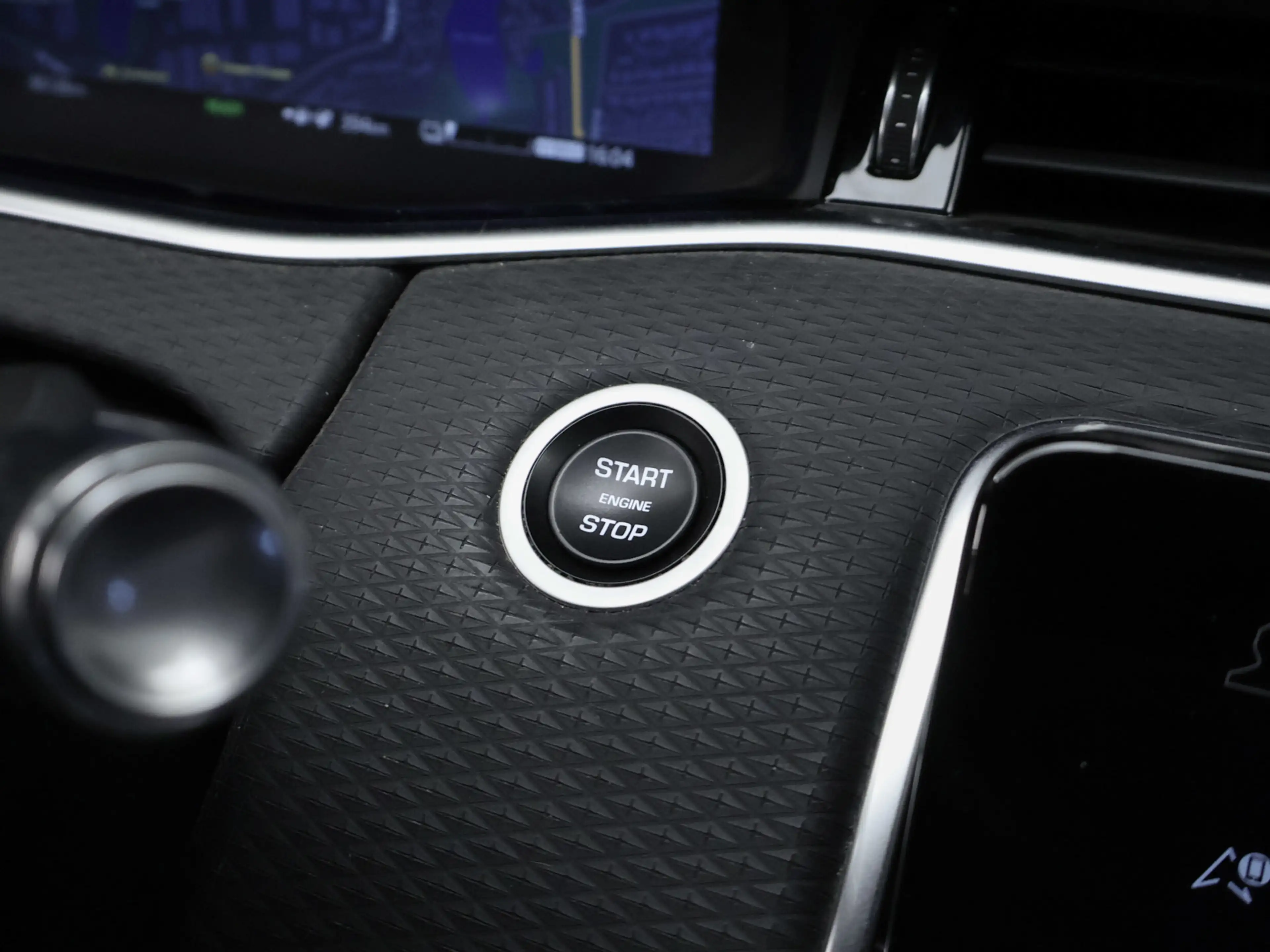 Land Rover Range Rover Evoque 1.5 P300e AWD S Sport (APPLE CARPLAY,NAVI,CAMERA,3 — photo 13