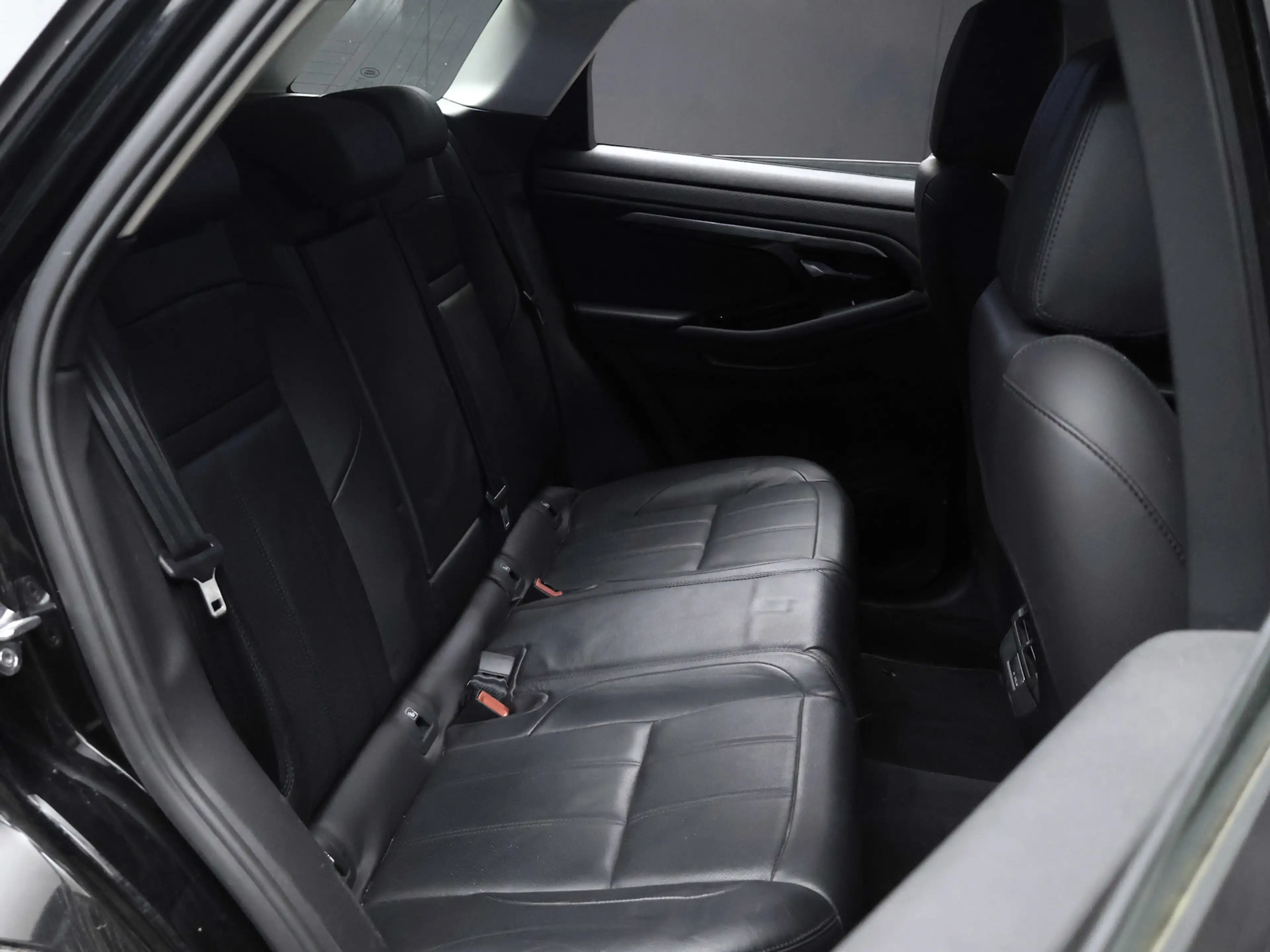Land Rover Range Rover Evoque 1.5 P300e AWD S Sport (APPLE CARPLAY,NAVI,CAMERA,3 — photo 35