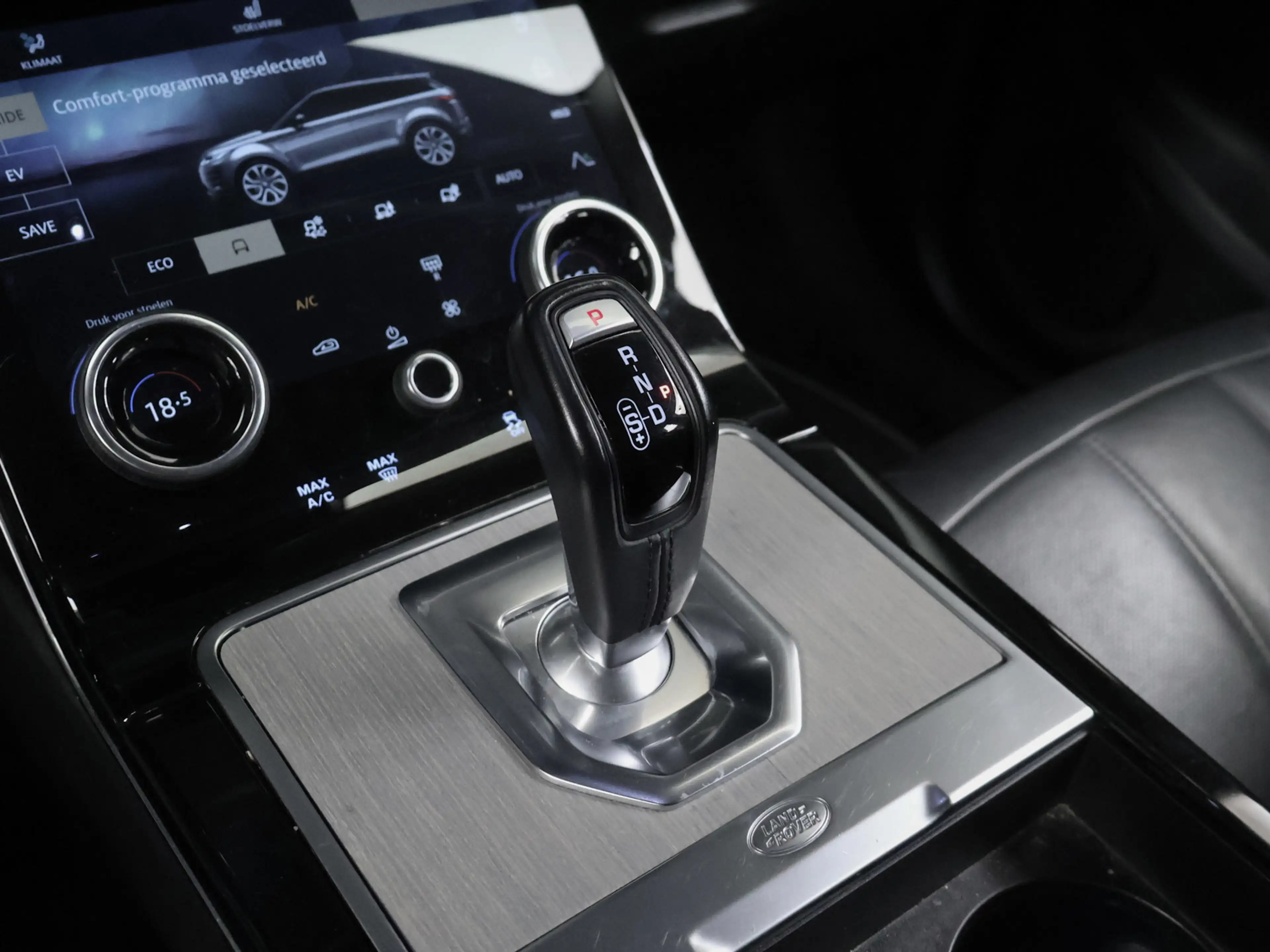 Land Rover Range Rover Evoque 1.5 P300e AWD S Sport (APPLE CARPLAY,NAVI,CAMERA,3 — photo 24