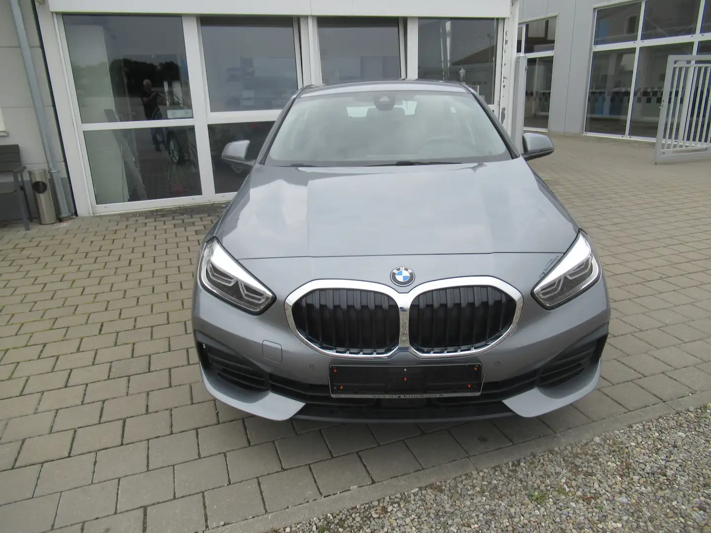 BMW 118 DAB SHZ Comfortpaket Live Cockpit Extras Grau - 2