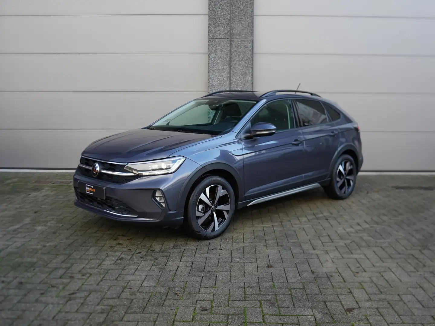 Volkswagen Taigo NEW *CAMERA / MATRIX / ZETELVERWARMING / KEYLESS* Gris - 2