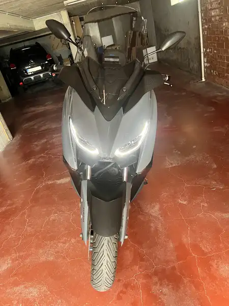 Yamaha XMAX 125