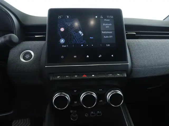 Renault Clio view 15