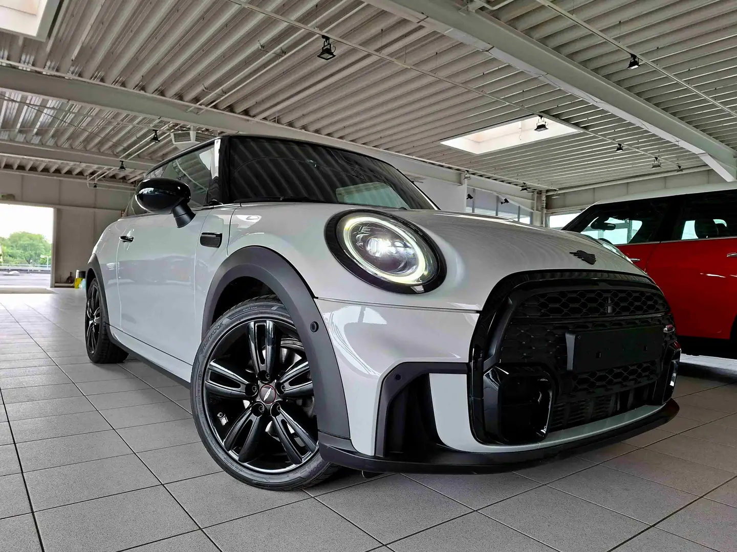 MINI Cooper Navigation PDC Sitzhzg John Cooper Works Trim White - 2