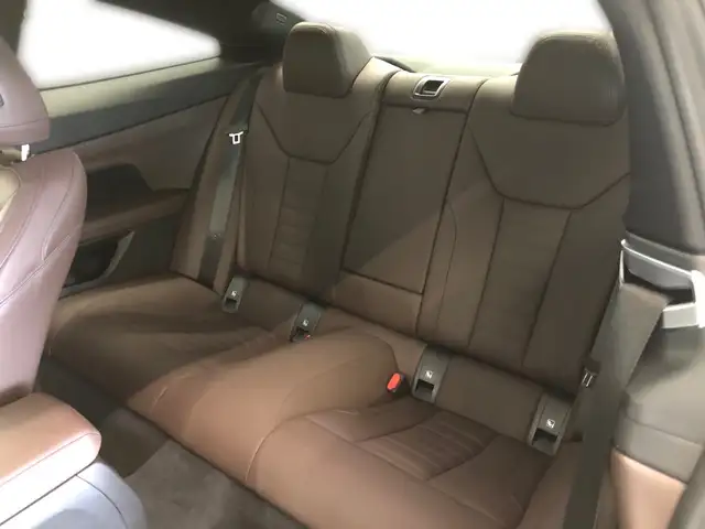 BMW 4 Series view 7