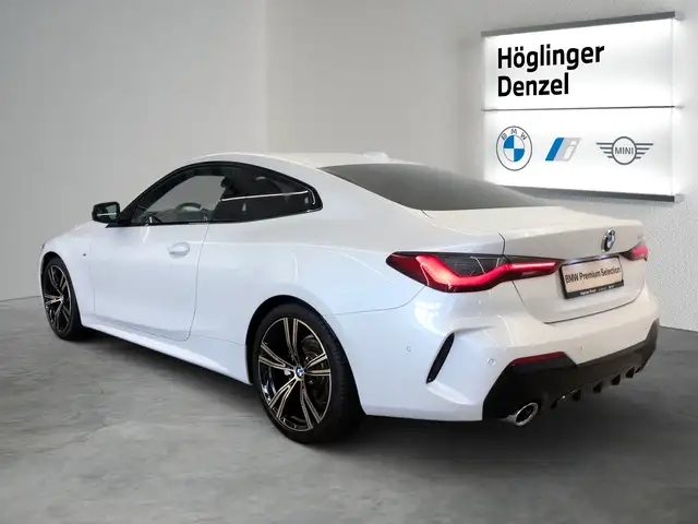 BMW 4 Series view 10