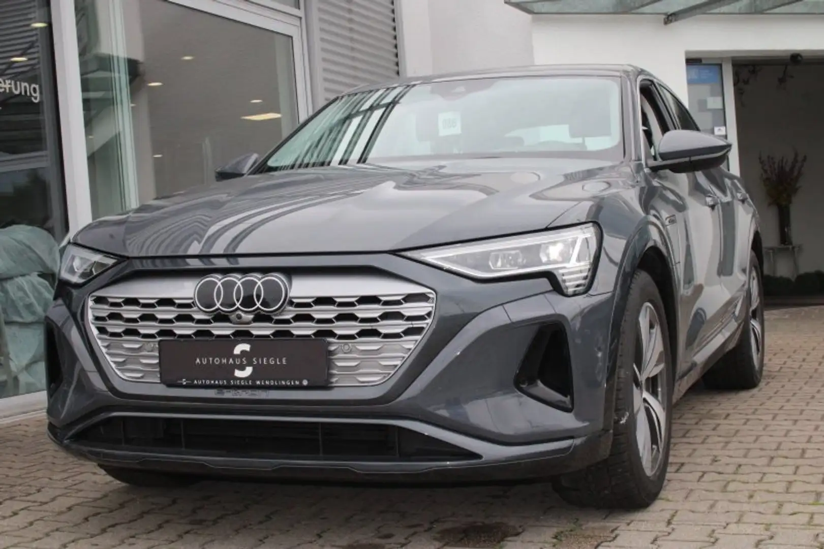 Audi Q8 e-tron Q8 e-tron Sportback 50 quattro advanced Navi ACC L Grau - 2