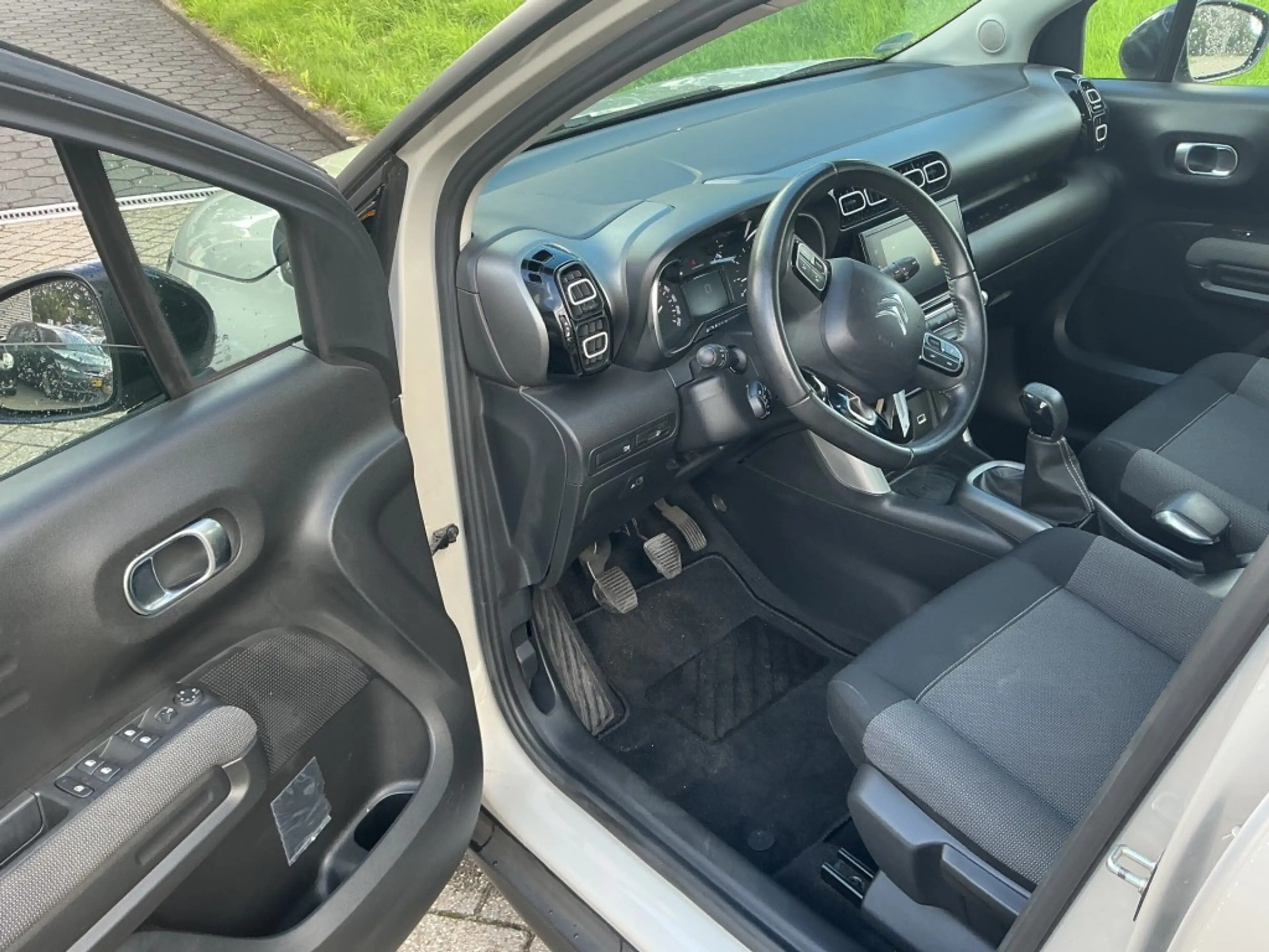 Citroen C3 1.2 Pure Tech S&S Feel Aircross — photo 12