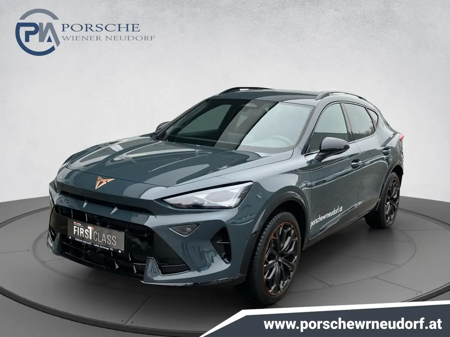 CUPRA Formentor 1.5 e-TSI 150 PS DSG Blau - 1