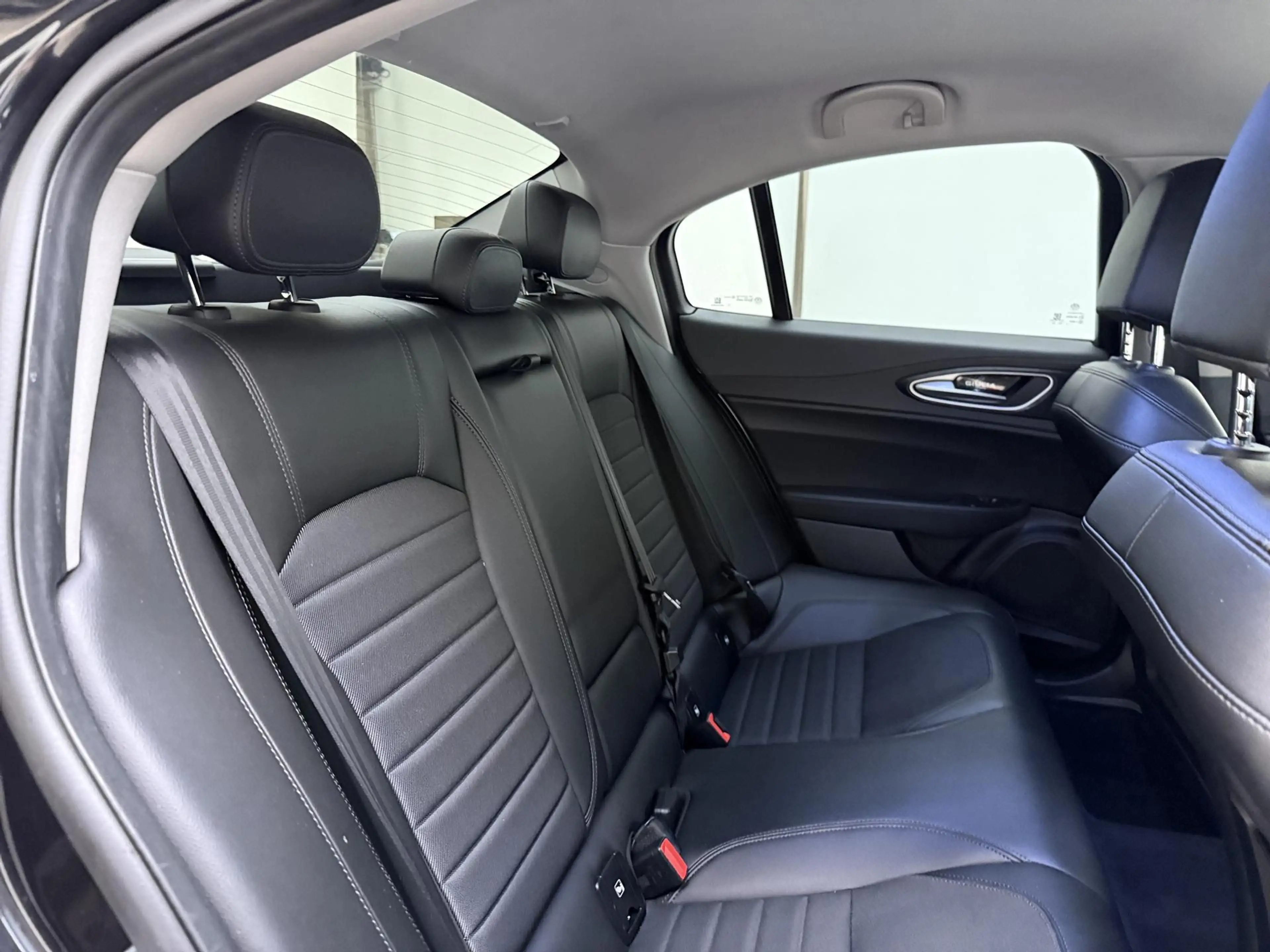 Alfa Romeo Giulia 2.0T | automaat | Climate control | Navigatie | Ha — photo 10