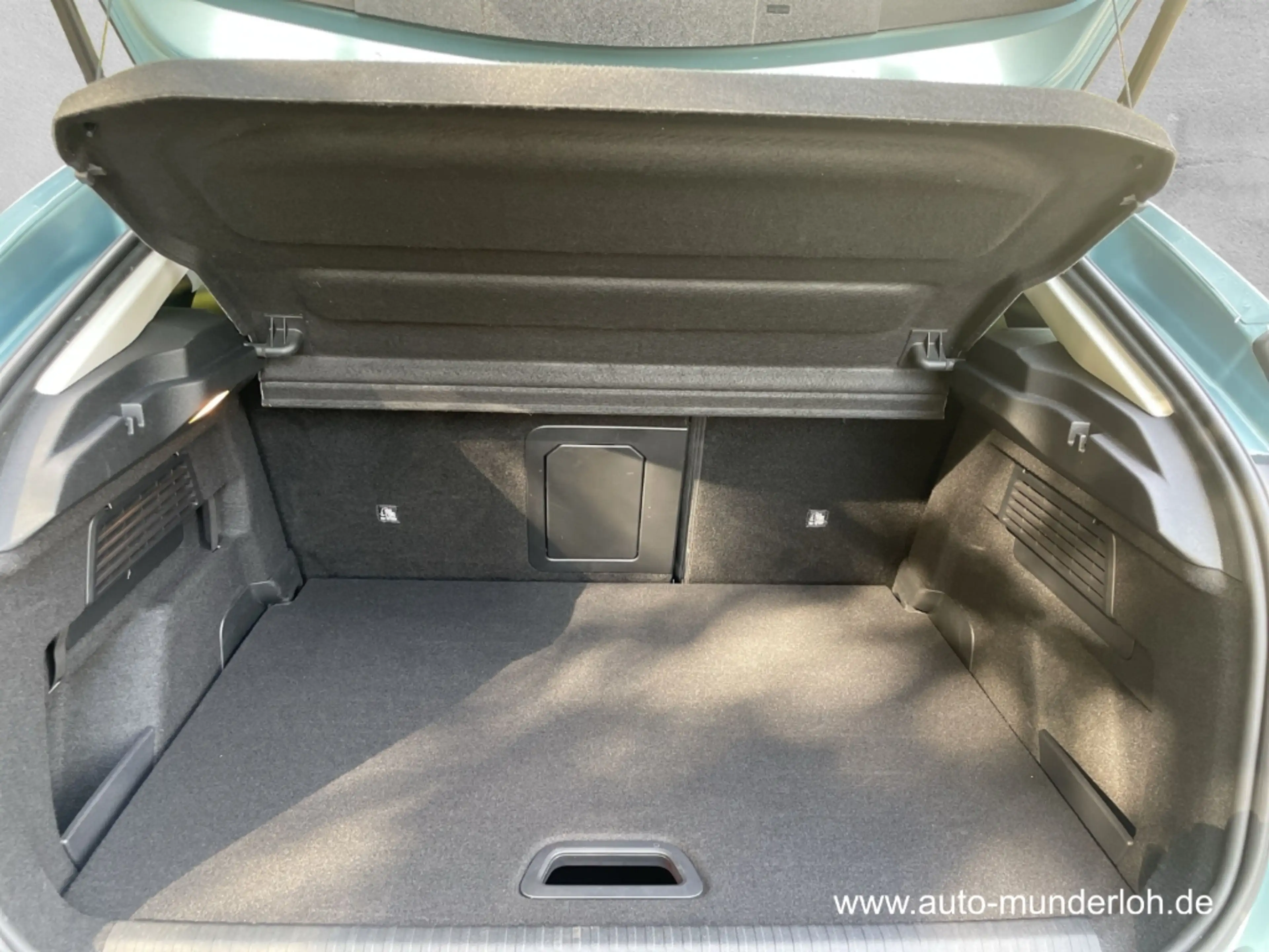 Citroen E-C4 Electric 136 Shine Elektro NAVI PARK-ASSIST 360GRAD-KAMERA — photo 6