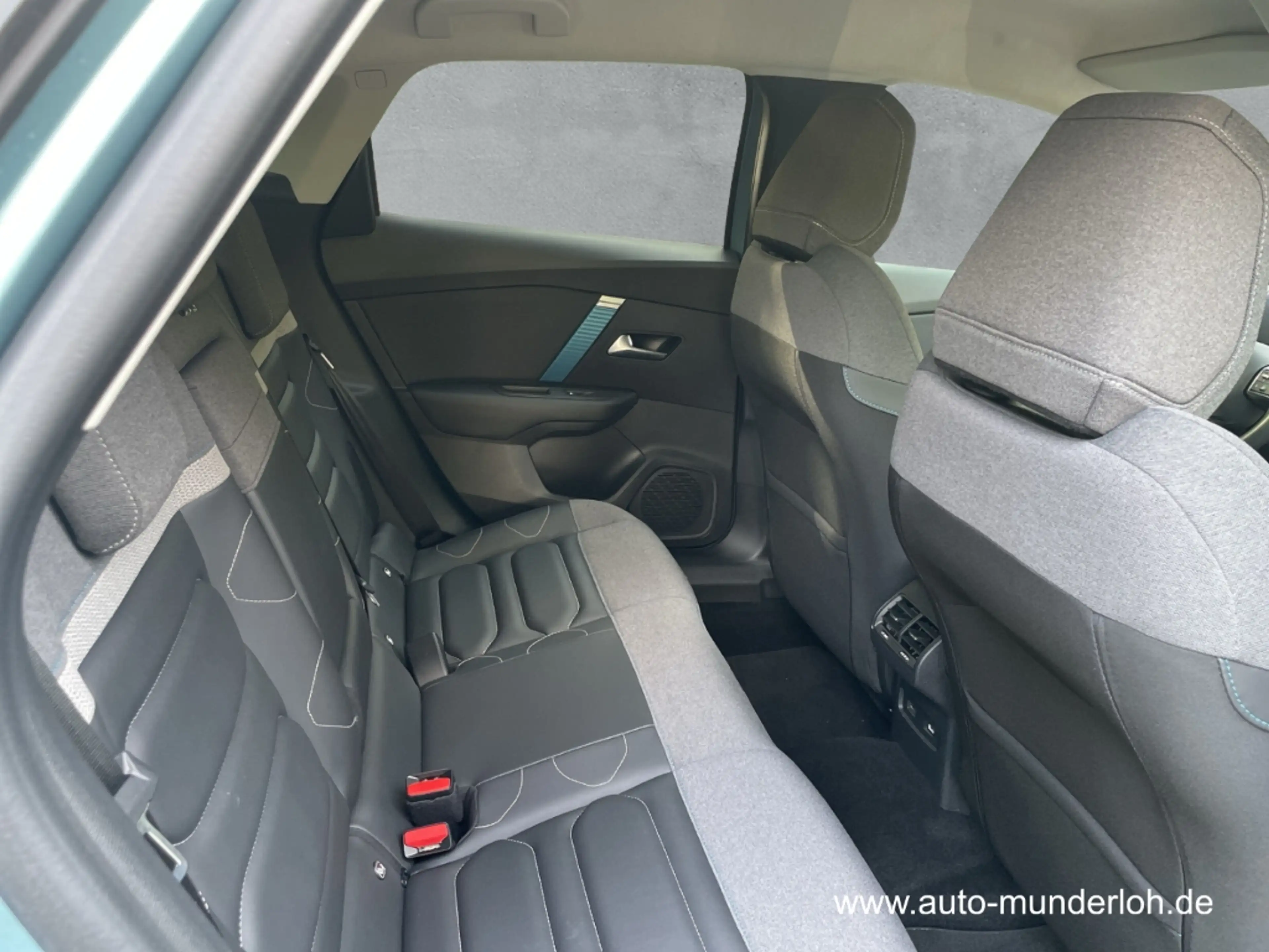Citroen E-C4 Electric 136 Shine Elektro NAVI PARK-ASSIST 360GRAD-KAMERA — photo 11