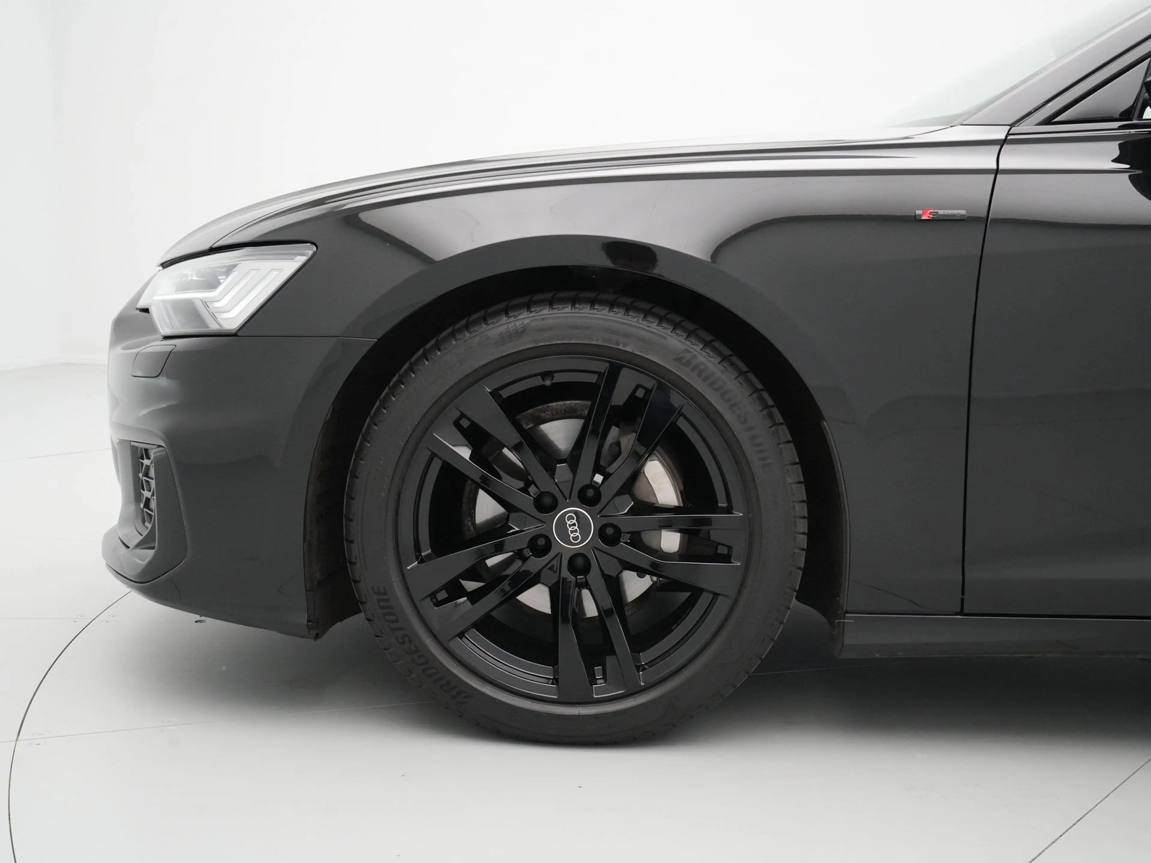 Audi A6 Avant 40 TFSI 204 Pk S edition Competition / Panod — photo 12