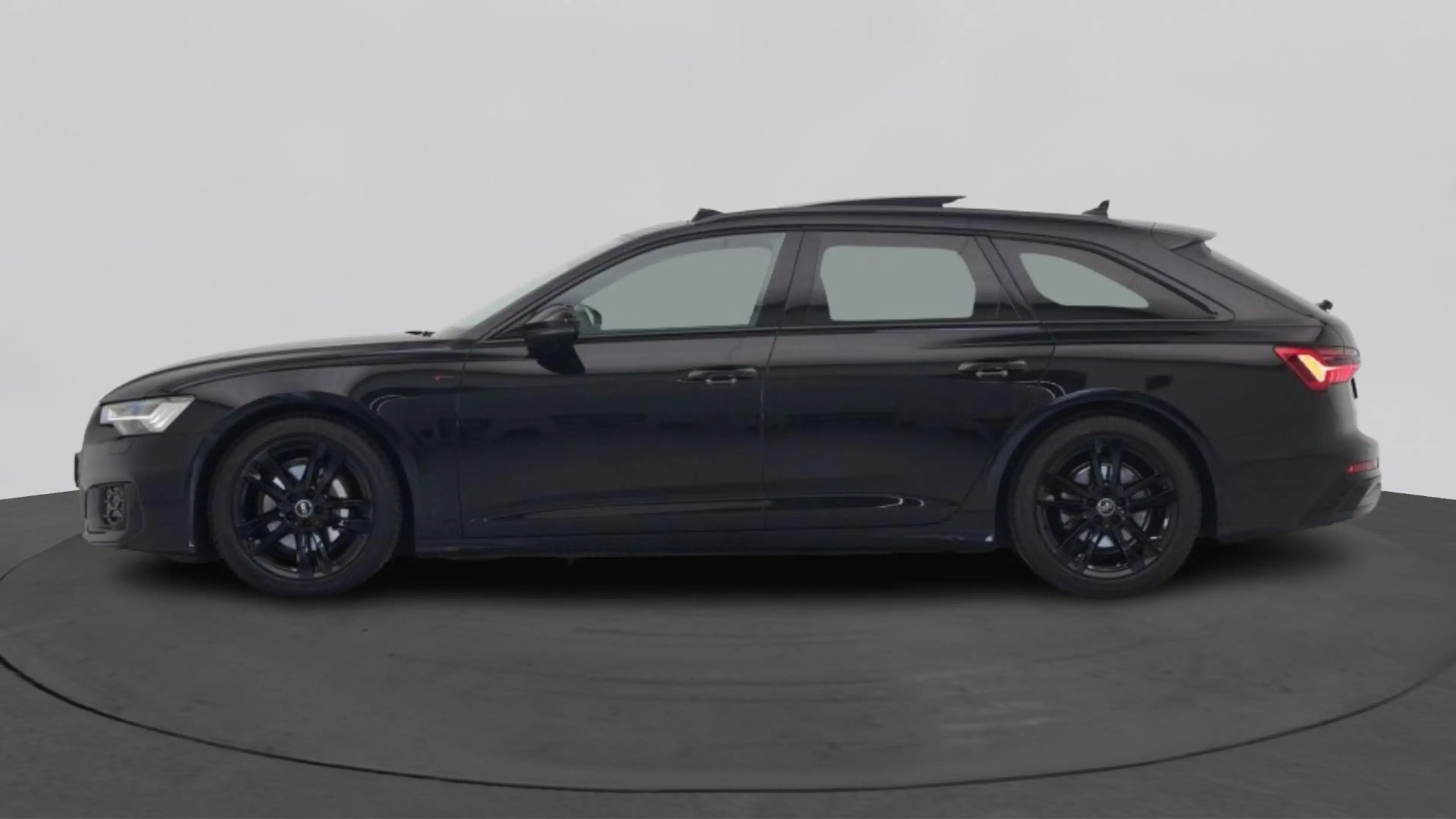 Audi A6 Avant 40 TFSI 204 Pk S edition Competition / Panod — photo 2