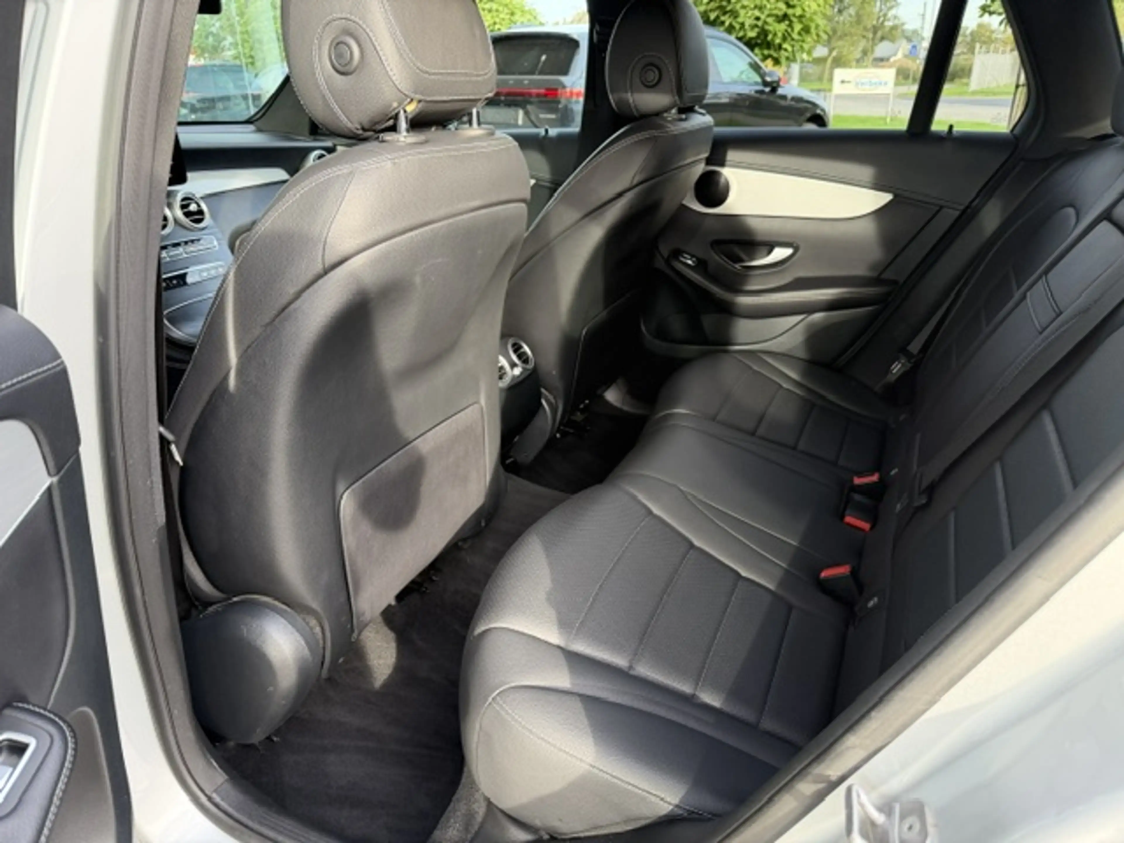 Mercedes-Benz GLC 200 4-Matic MHEV / MBUX+ / Leder / Cam / Multibeam LED / Carplay — photo 16