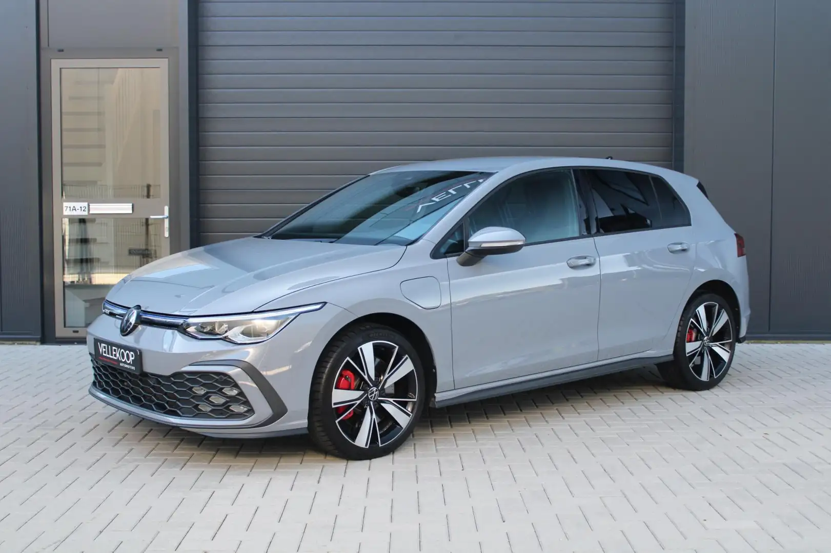 Volkswagen Golf GTE 1.4 eHybrid | ACC | Stuur-/stoelverwarming | Carpl Grijs - 1