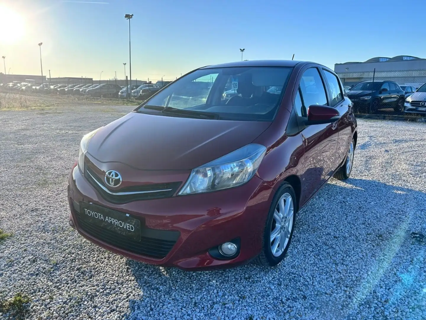 Toyota Yaris 5 Porte 1.4 D-4D Style Rot - 1