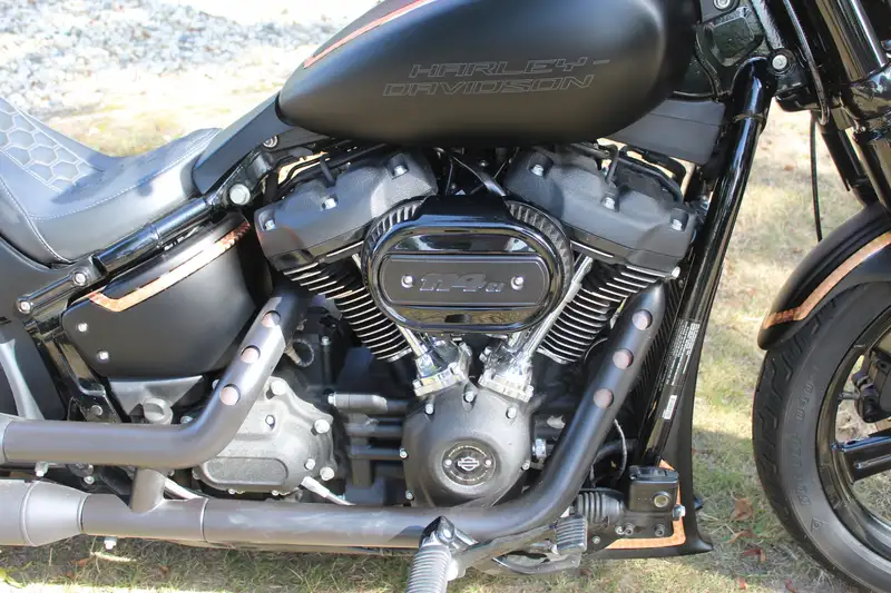 Harley-Davidson Street Bob - foto 2