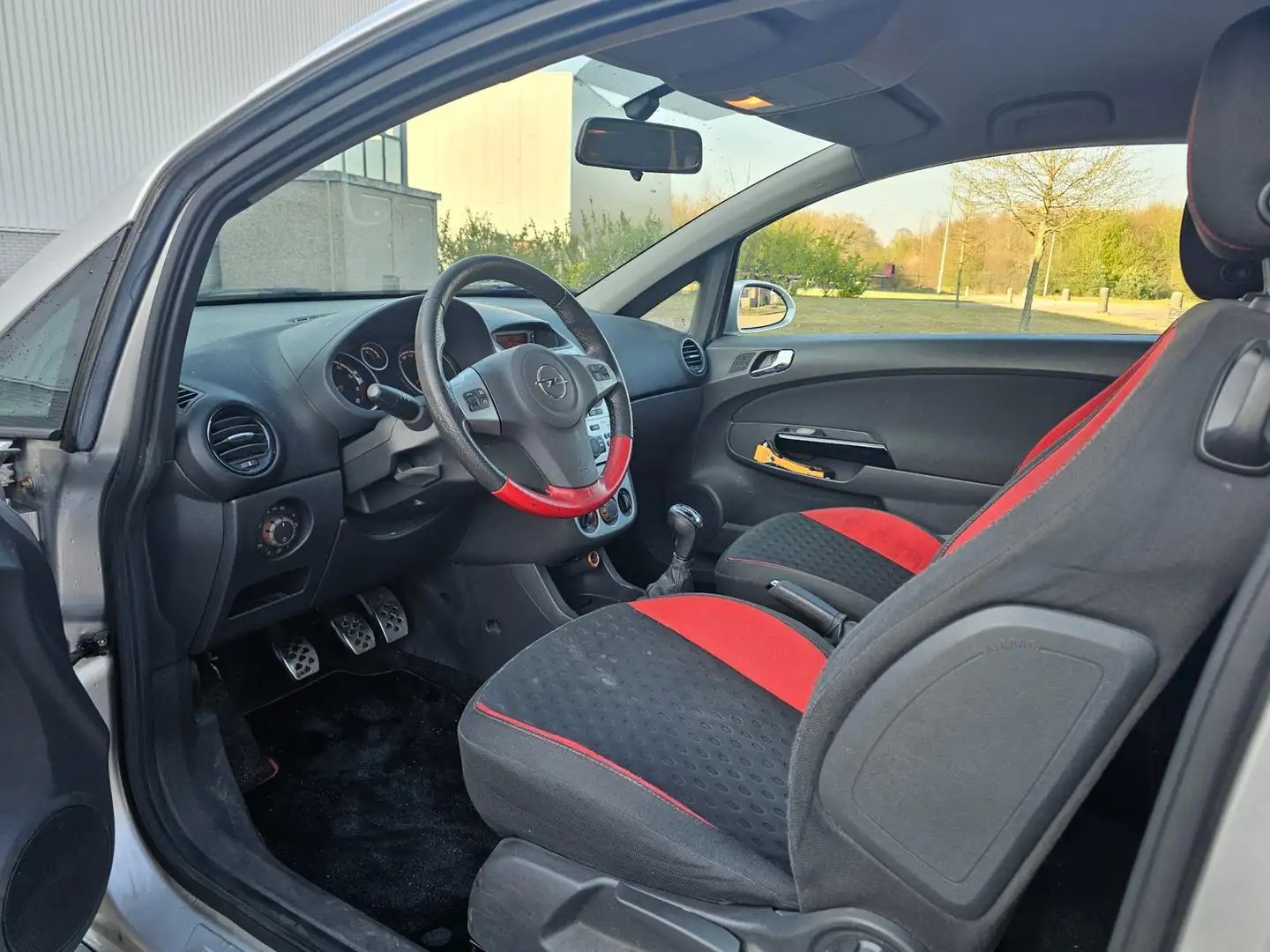 Opel Corsa 1.6-16V GSI sport AIRCO *apk:07-2026* Grijs - 2