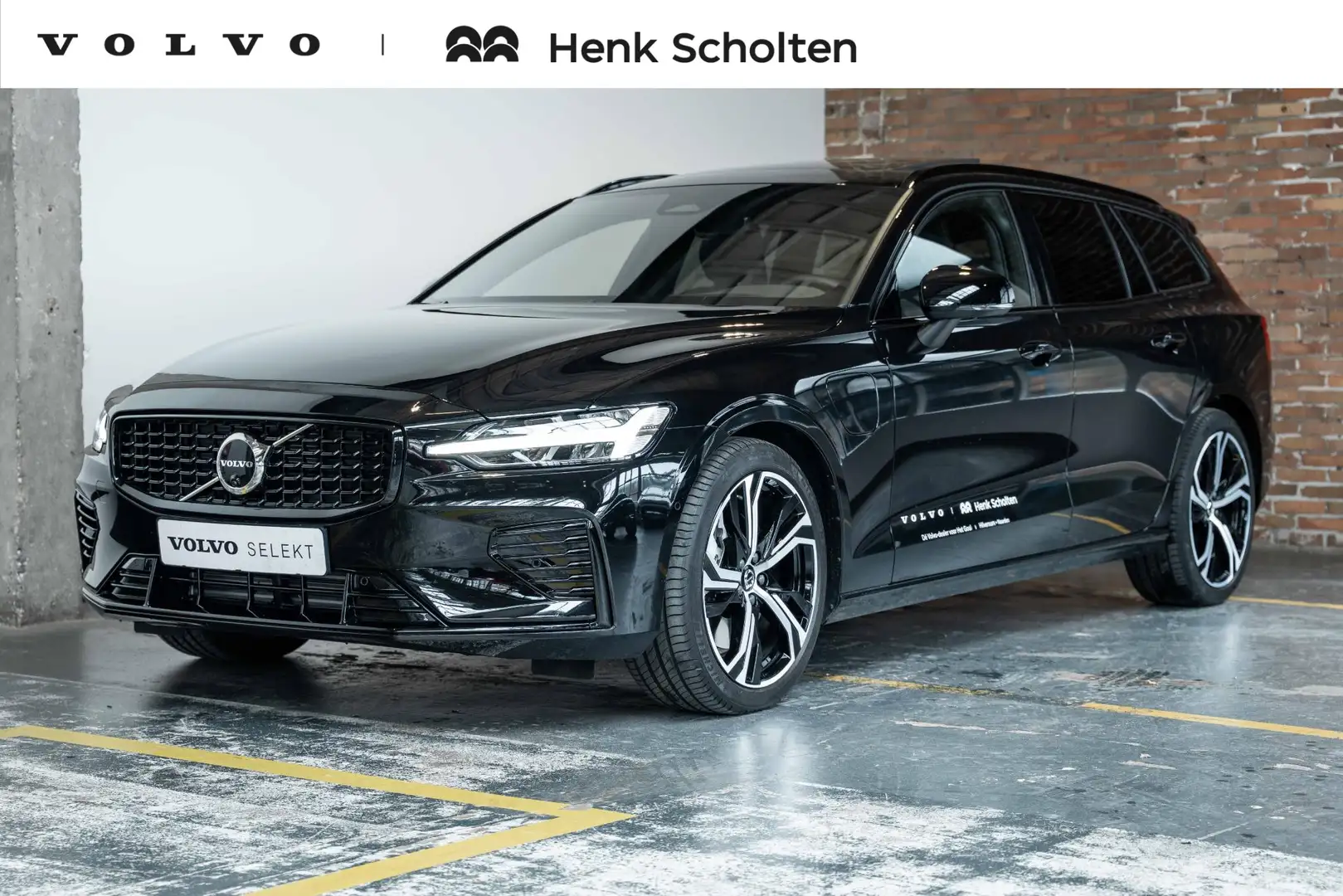 Volvo V60 2.0 T6 Plug-in hybrid AWD Ultra Dark | Panoramadak Zwart - 1