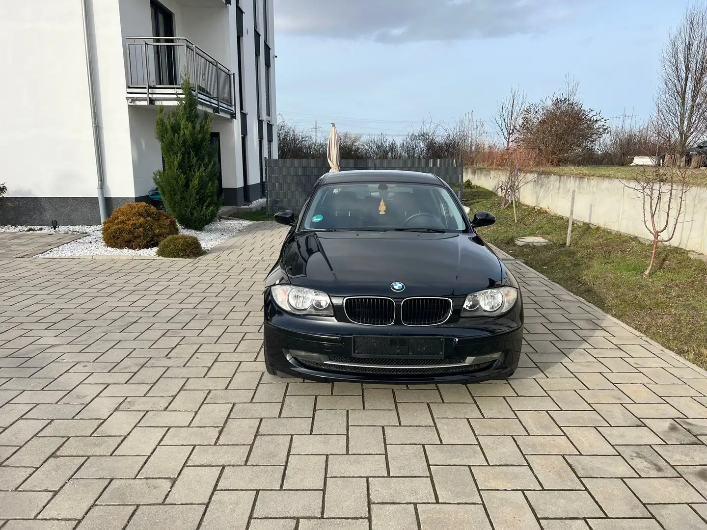 BMW 116 116i Schwarz - 1