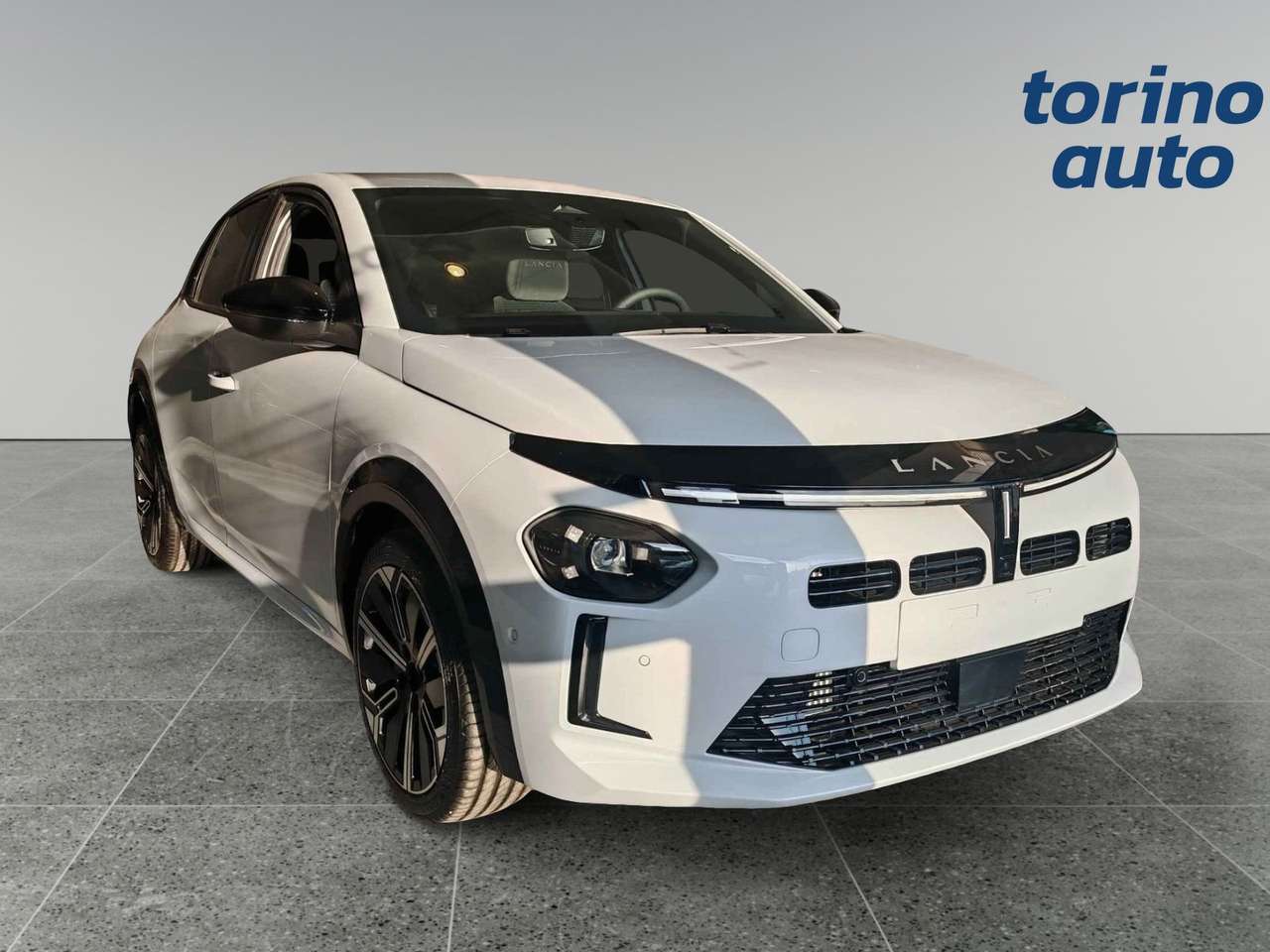 Lancia Ypsilon Ypsilon Hybrid e-DCT LX