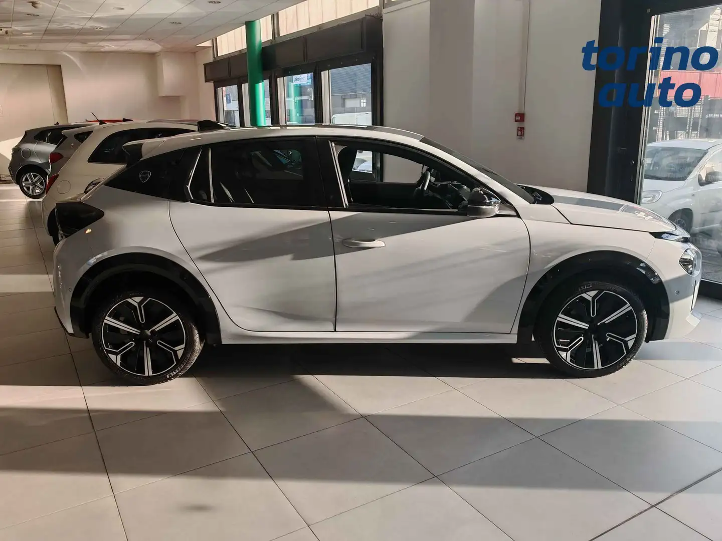 Lancia Ypsilon Ypsilon Hybrid e-DCT LX Bianco - 2