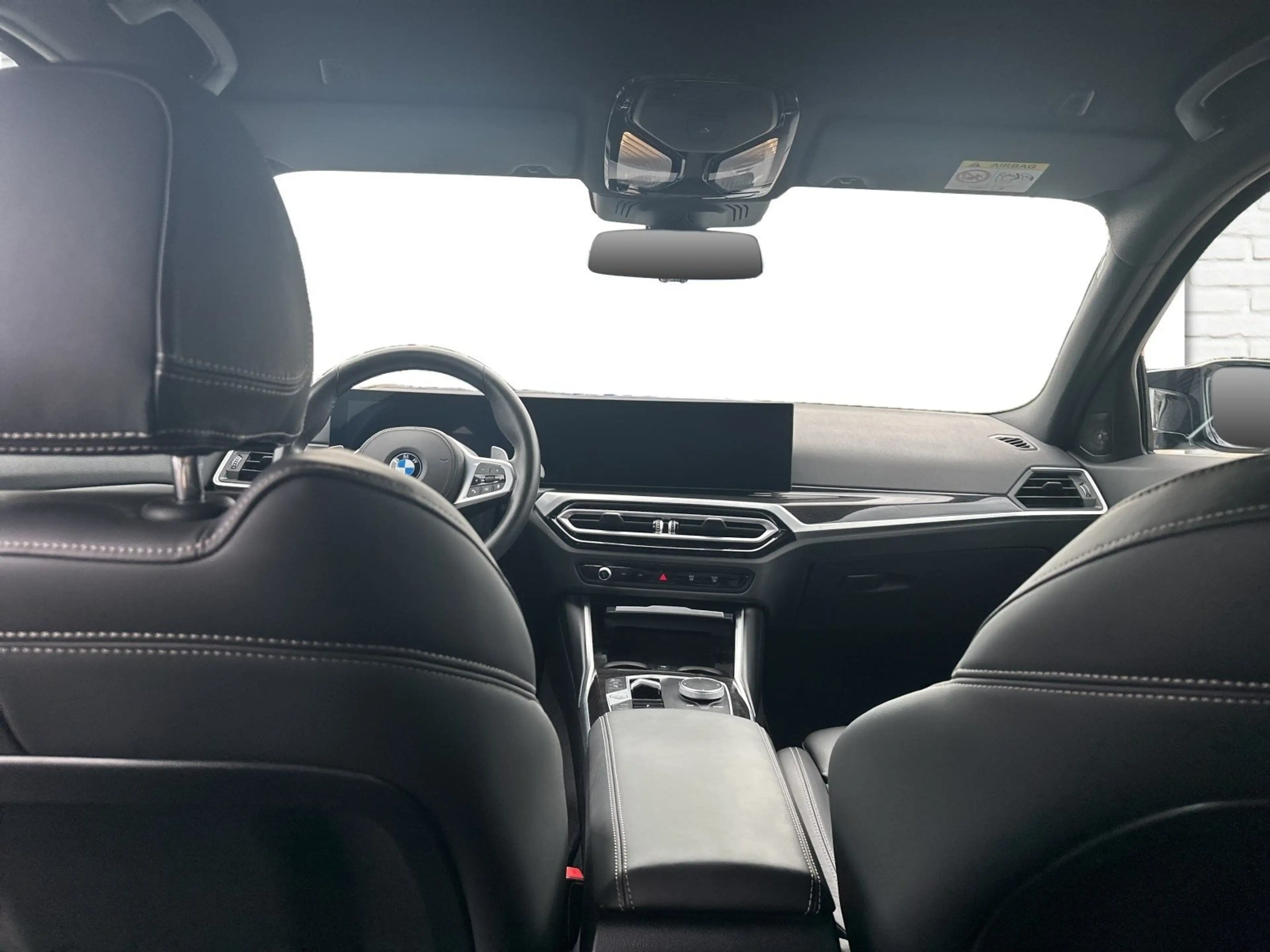 BMW 340 M340d xDrive Touring — photo 12