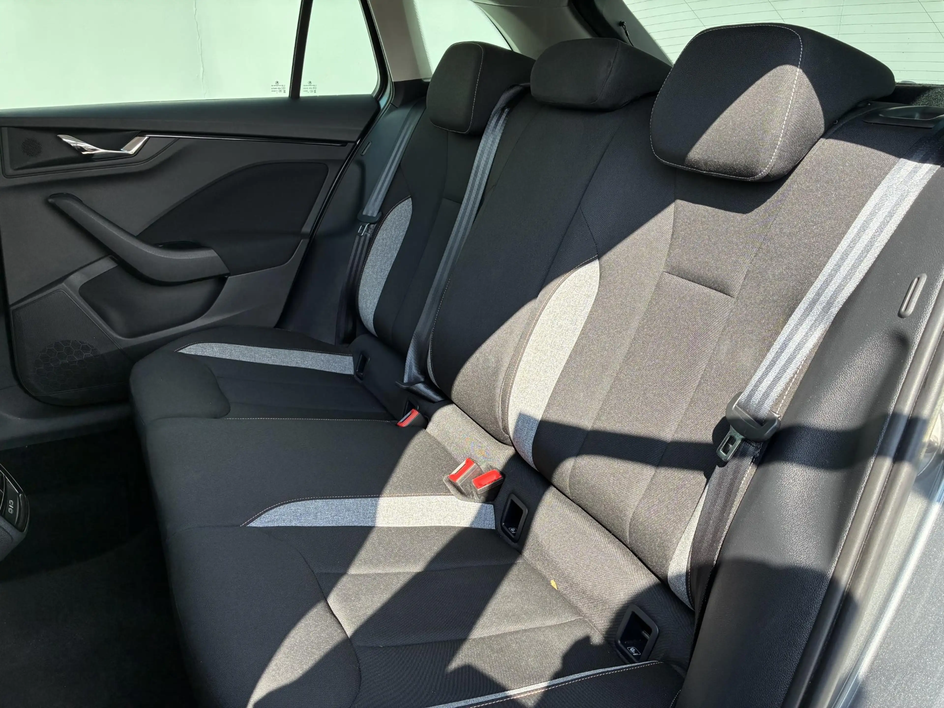 Skoda Scala 1.0 TSI DSG Automaat Selection / Garantie tot 03-2 — photo 30