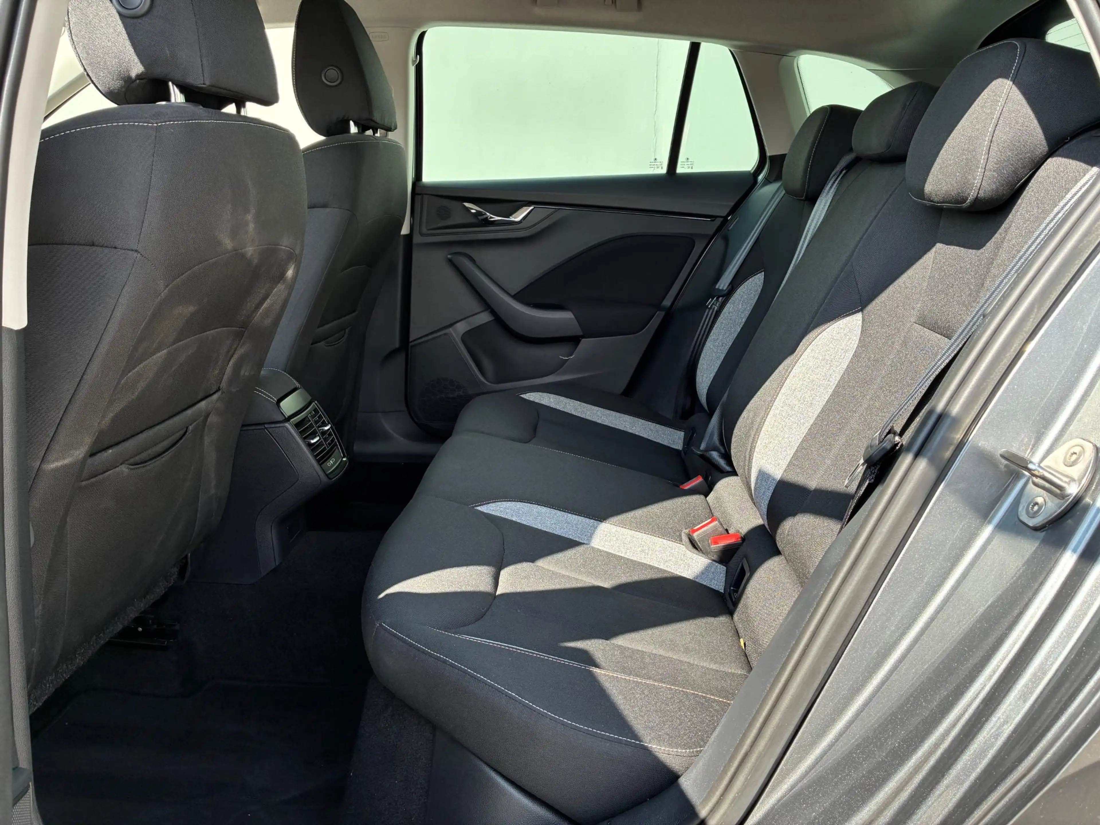 Skoda Scala 1.0 TSI DSG Automaat Selection / Garantie tot 03-2 — photo 7