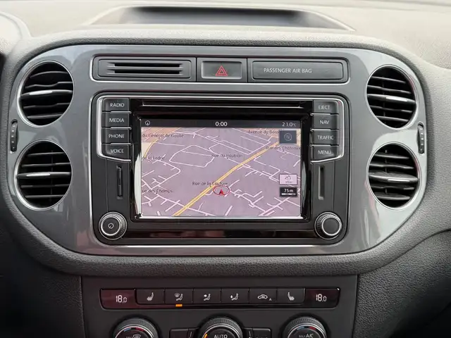 Volkswagen Tiguan view 14