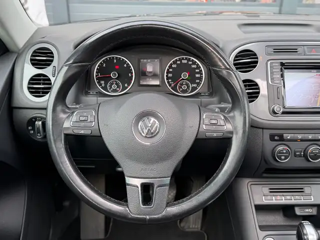 Volkswagen Tiguan view 12