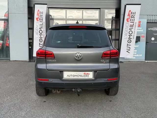 Volkswagen Tiguan view 6