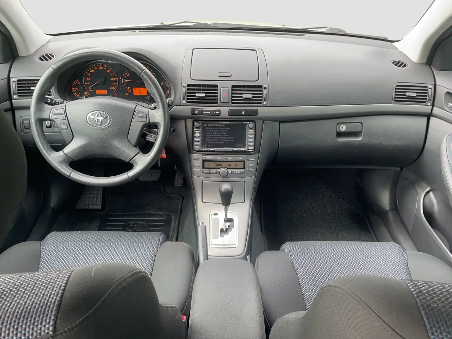 Toyota Avensis 2.0 VVTi Luna | Automaat | Cruise Gris - 2
