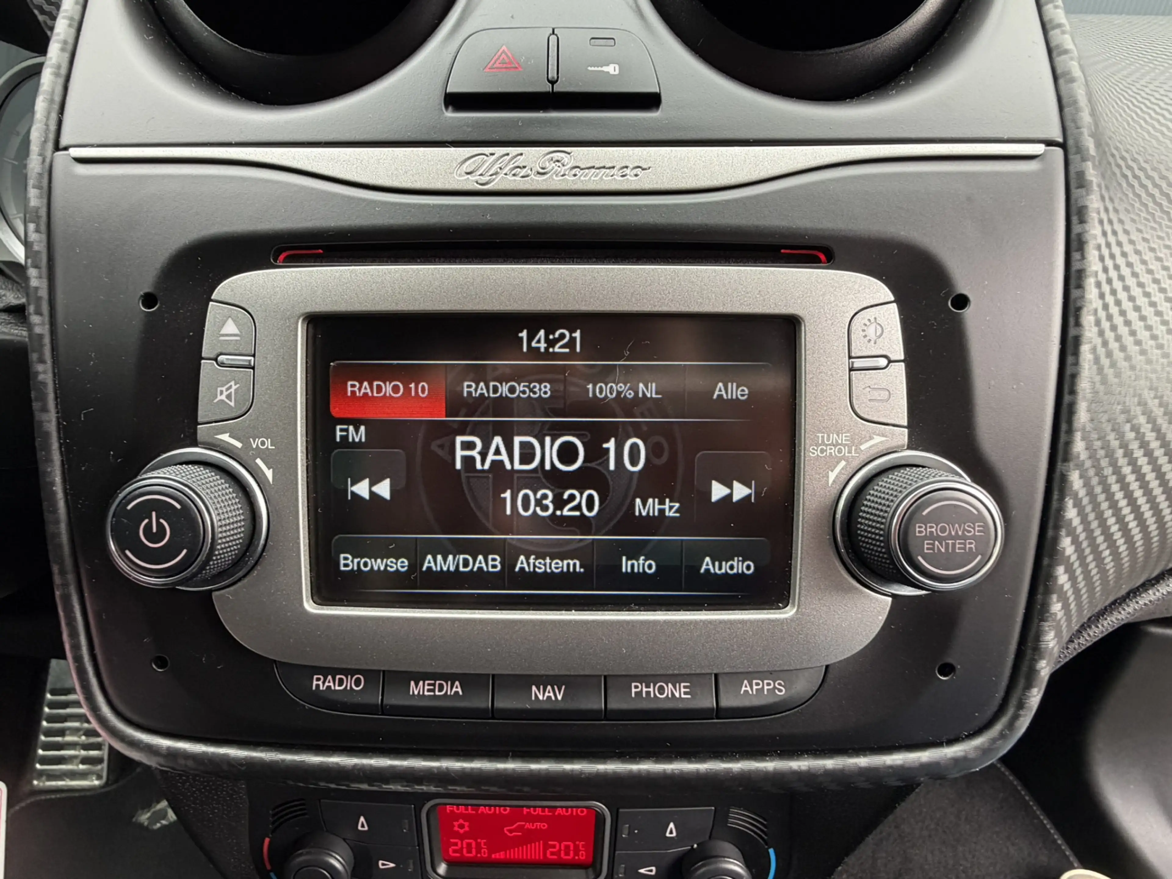Alfa Romeo MiTo TwinAir ECO | 17" Velgen | Climate/cruise control — photo 19