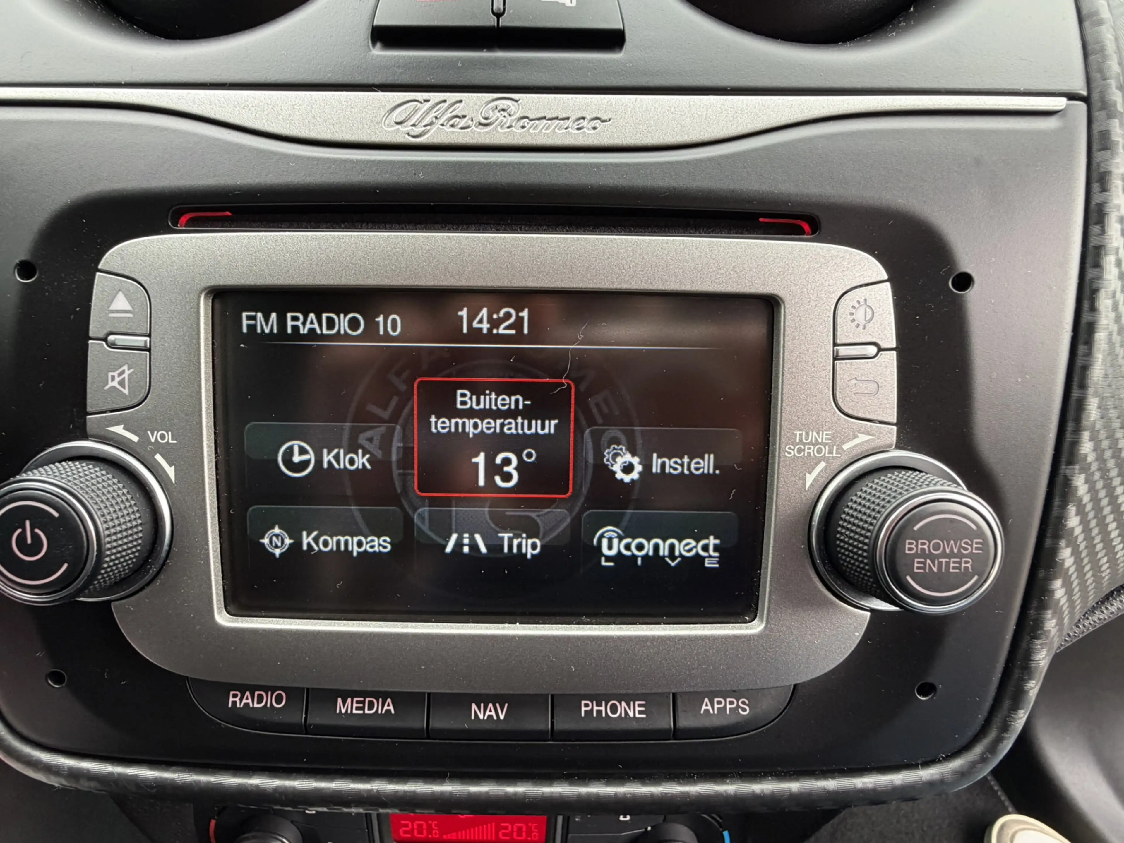 Alfa Romeo MiTo TwinAir ECO | 17" Velgen | Climate/cruise control — photo 21