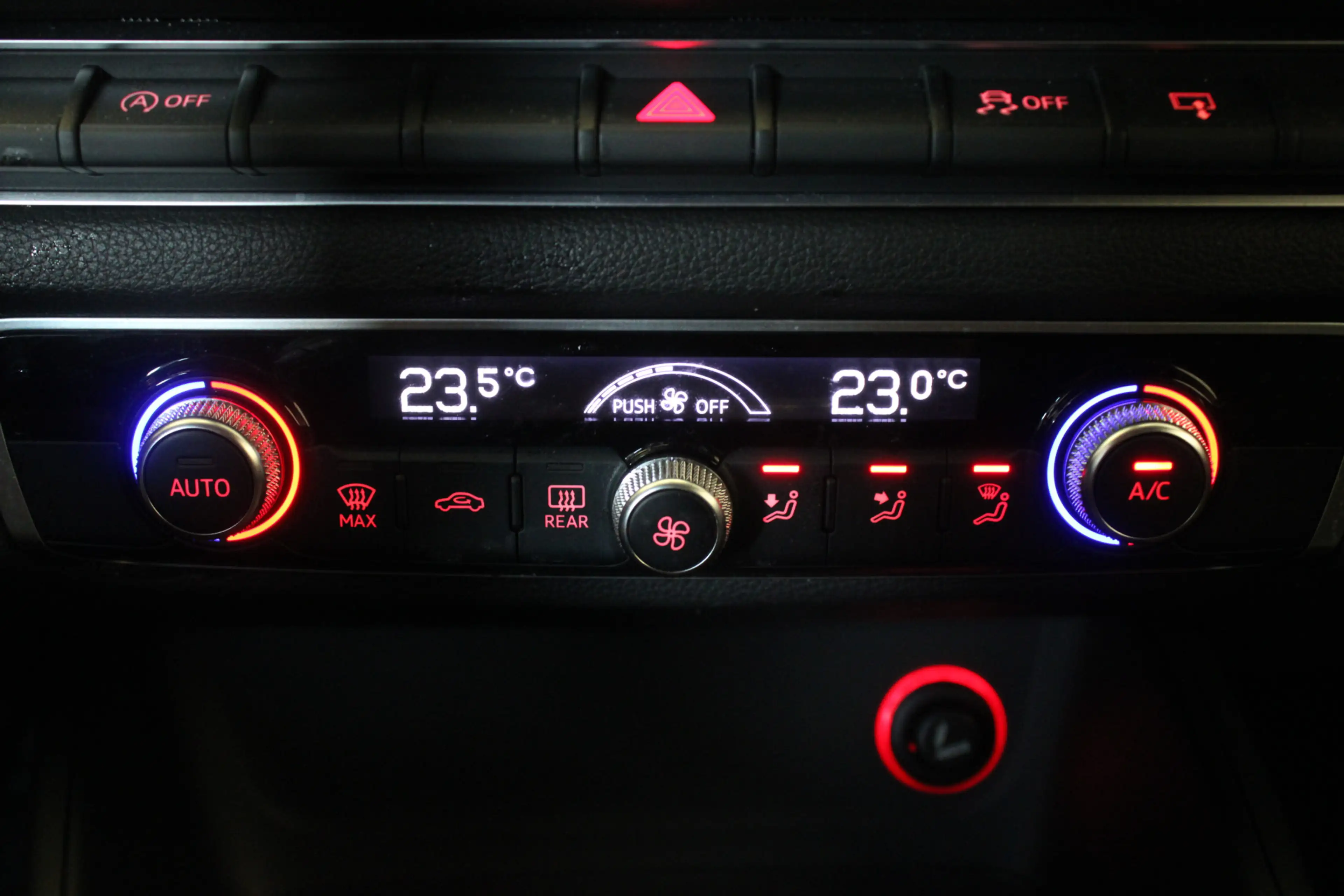Audi A3 1.6 TDI ultra Attraction Pro Line plus — photo 12