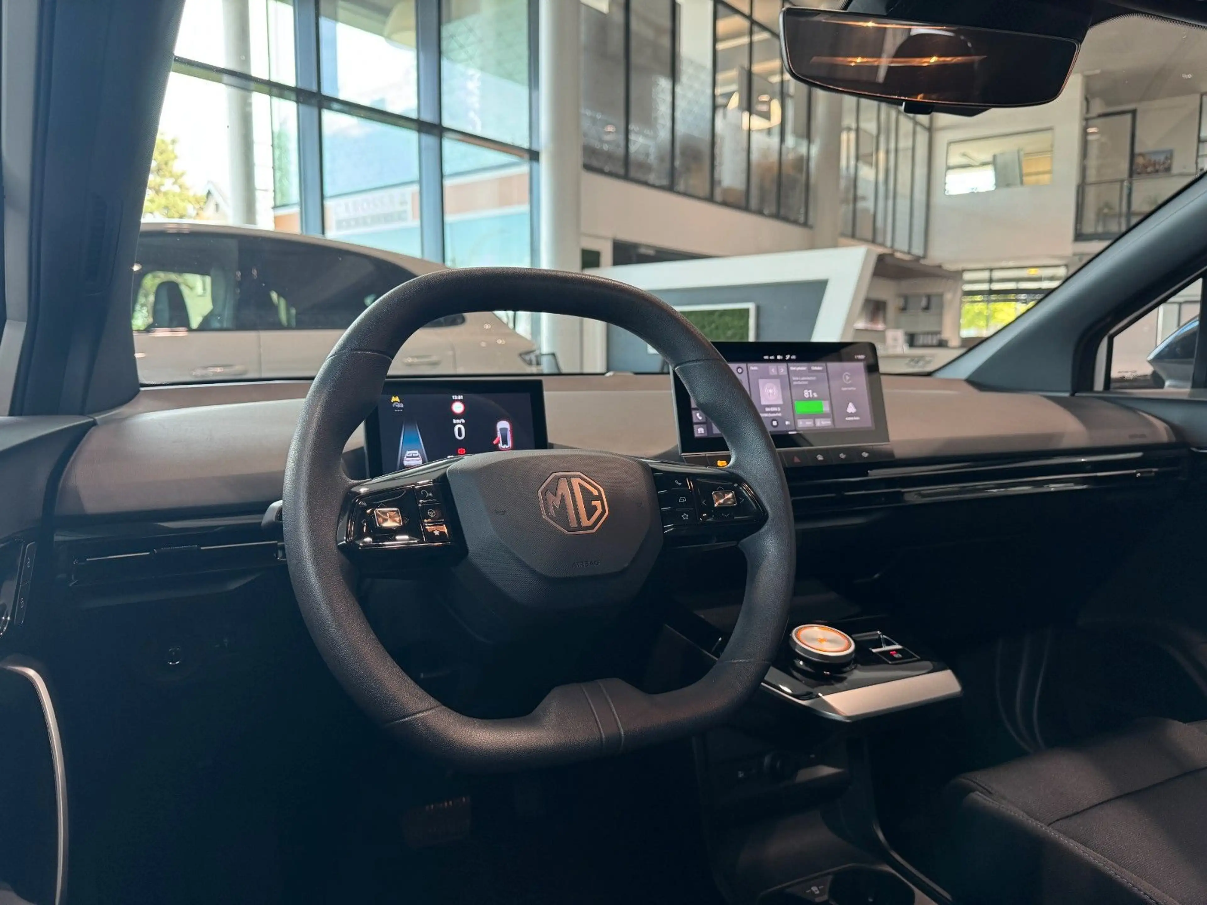MG MG4 51kWh SpurhalteA. CarPlay DAB LED ACC — photo 4