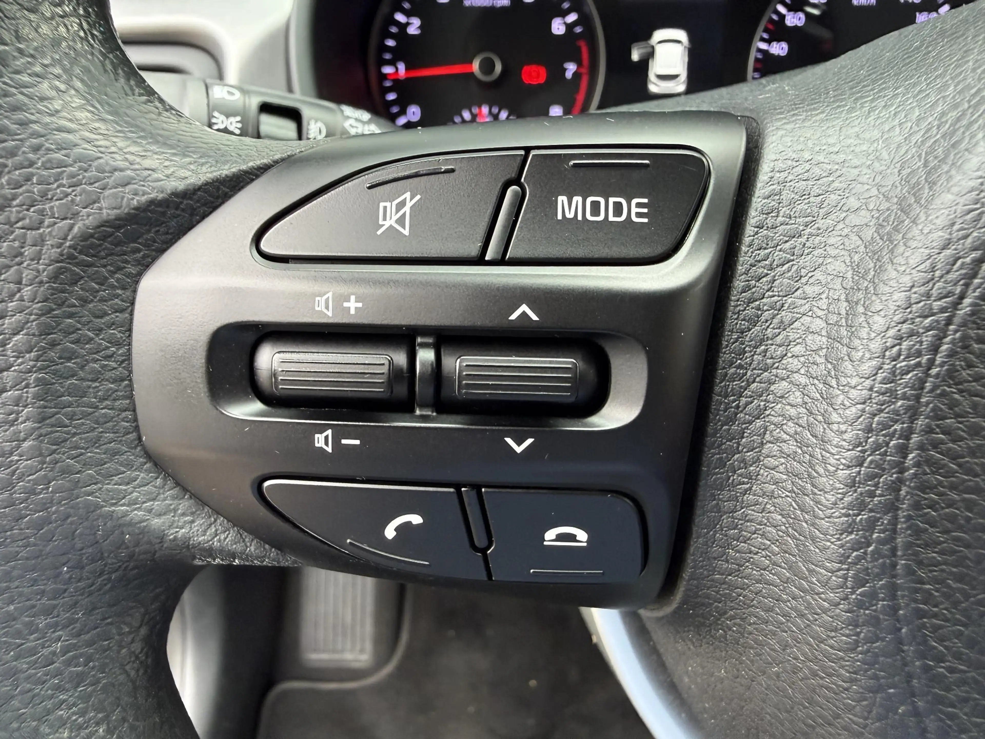 Kia Rio 1.0 T-GDi MHEV ComfortLine — photo 14