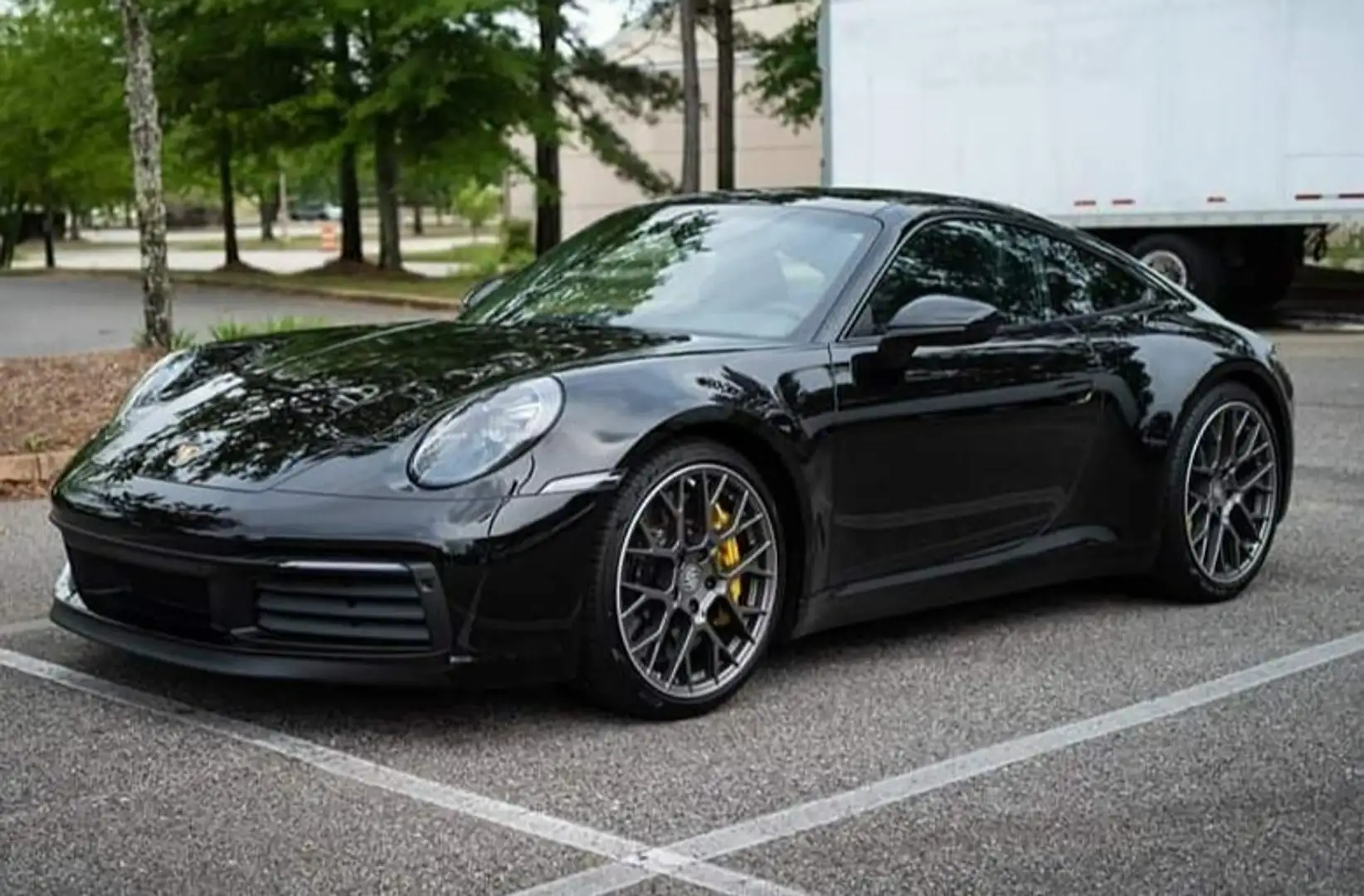 Porsche 992 Carrera Negro - 1