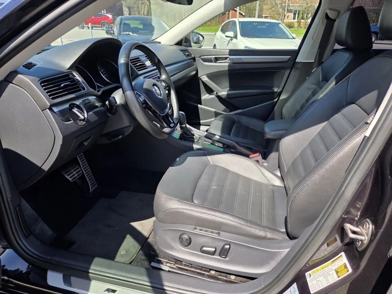 Volkswagen Passat снимка Volkswagen Passat