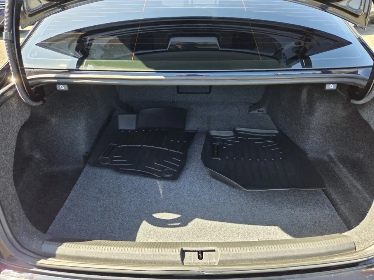 Volkswagen Passat снимка Volkswagen Passat