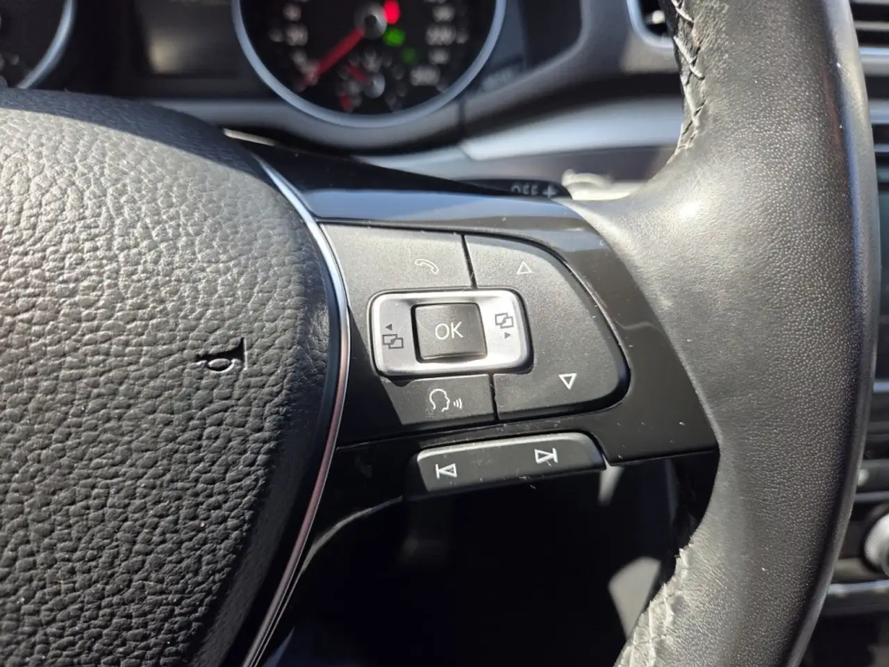 Volkswagen Passat снимка Volkswagen Passat