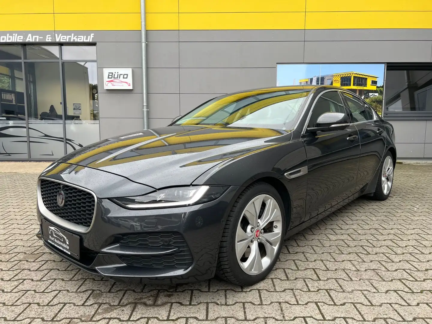 Jaguar XE S/LEDER/NAVI/TEMPOMAT/AUTOMATIK/DAB/MEMORY Grau - 2