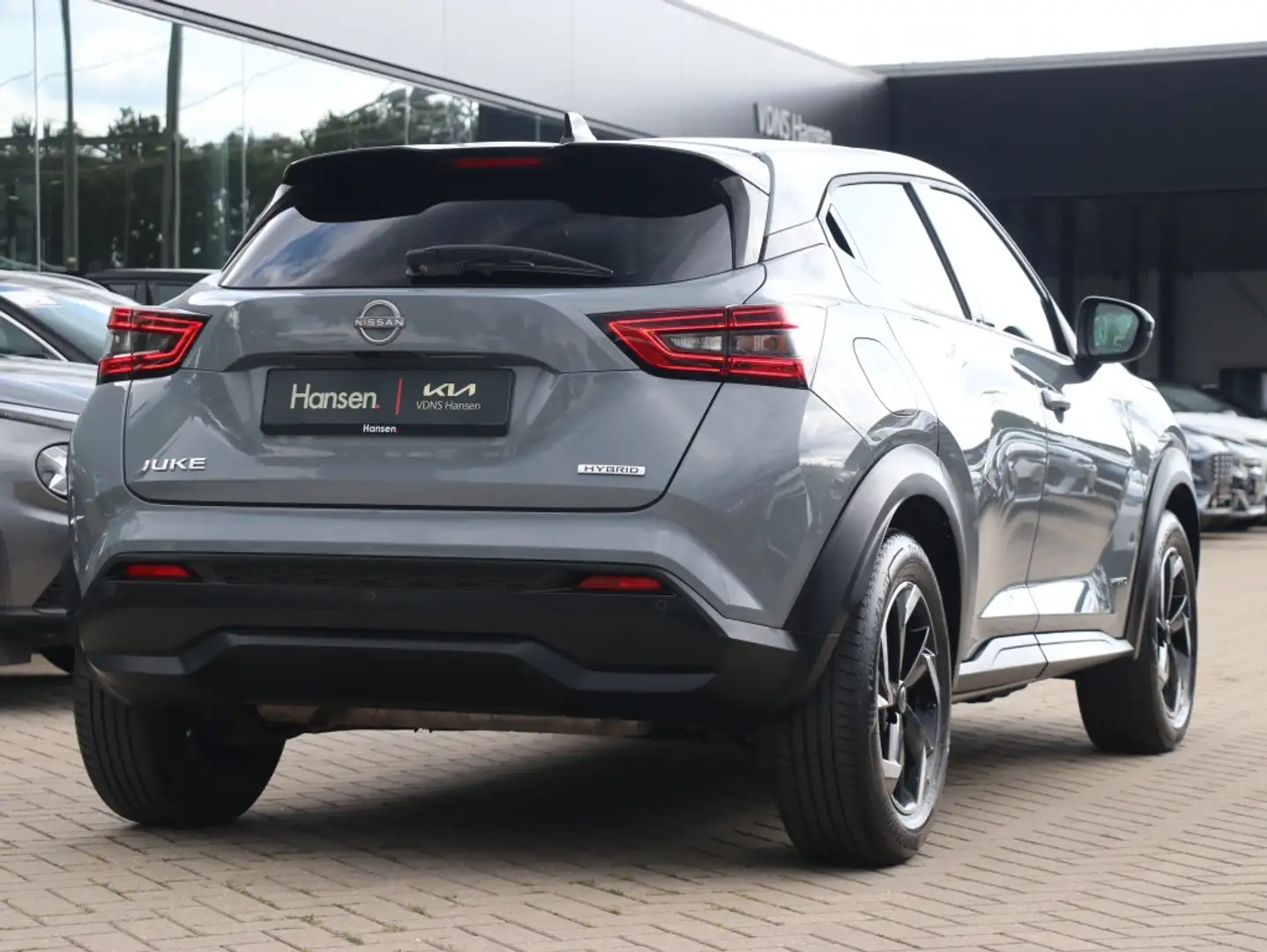 Nissan Juke 1.6 Hybrid N-Connecta I Navi I Keyless I Leder I C Grijs - 2
