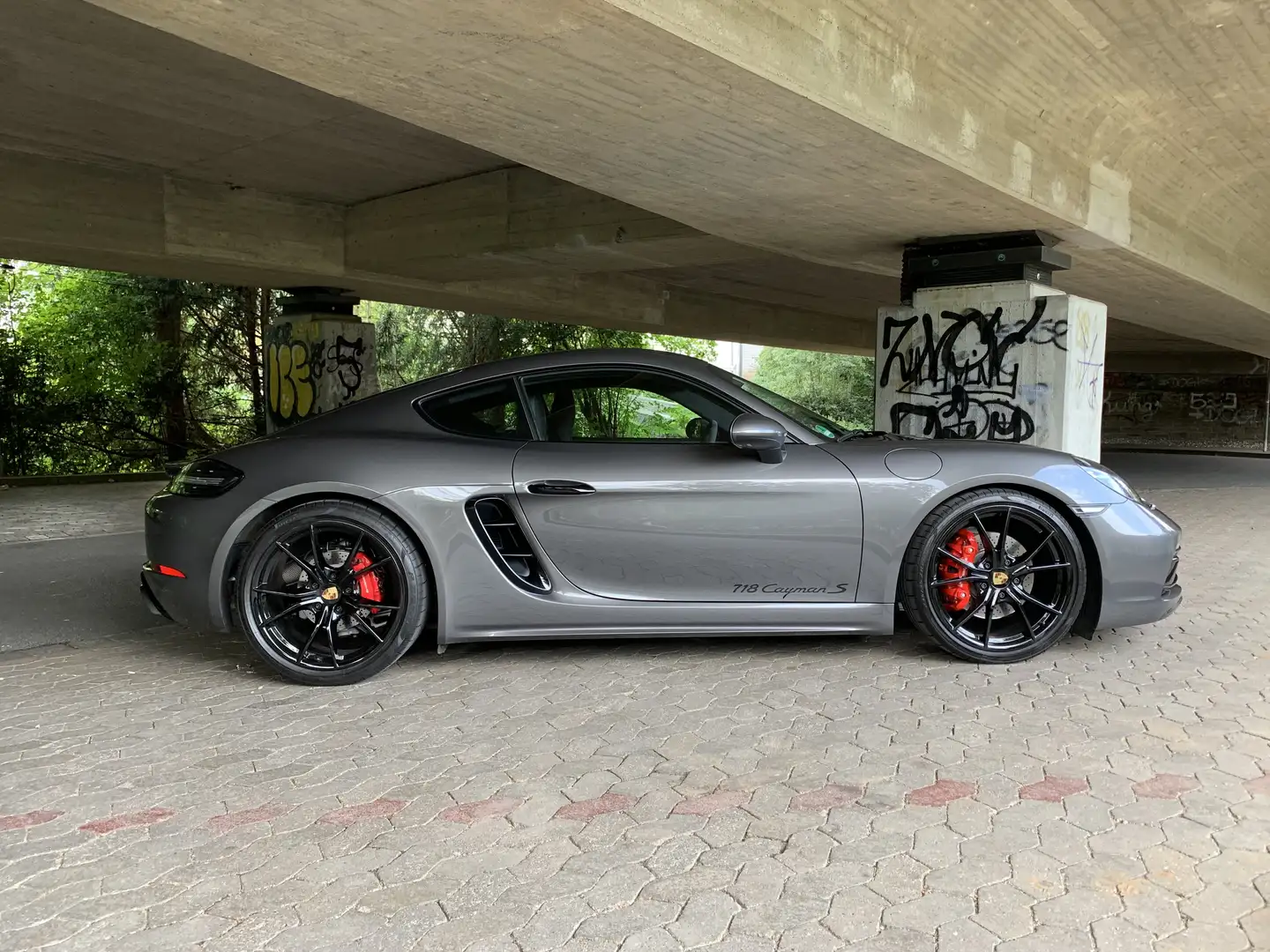 Porsche Cayman 718 S  2 jare Approved Garantie Grau - 1