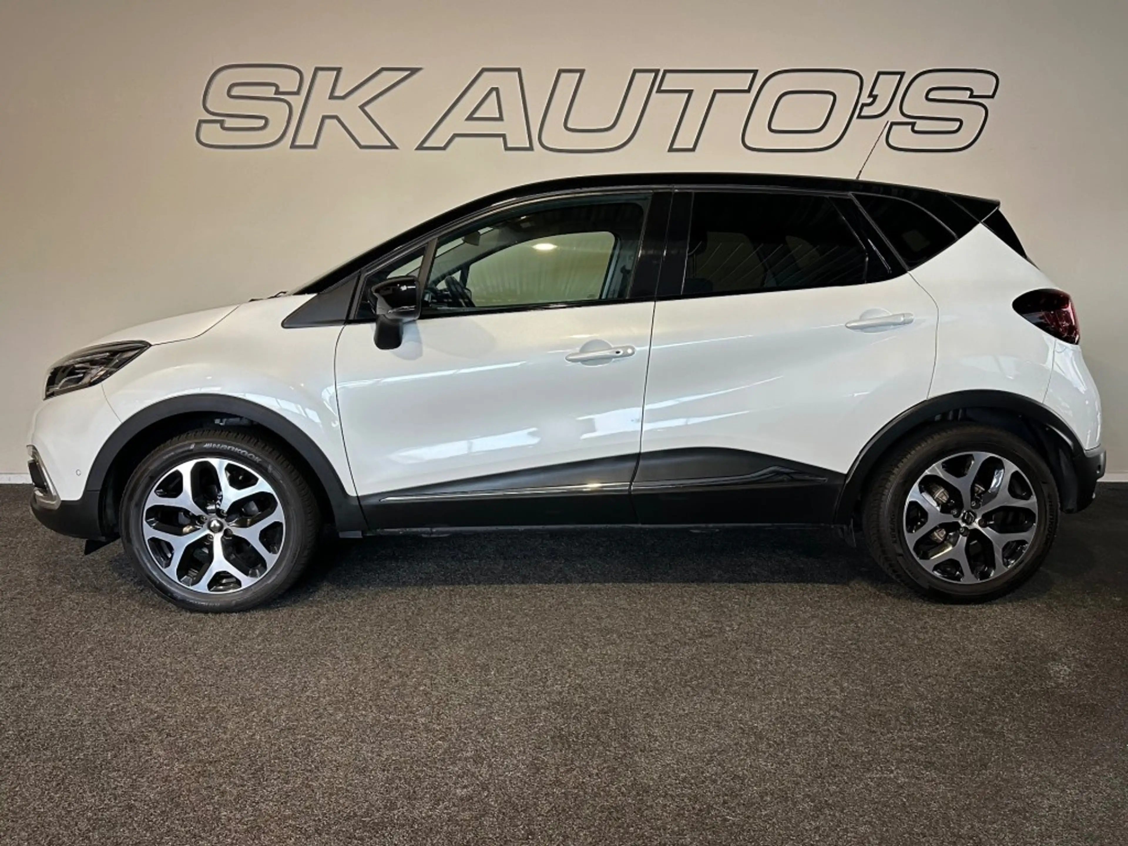 Renault Captur 0.9 TCE INTENS l NAP l TREKHAAK l CAMERA l CRUISE — photo 5