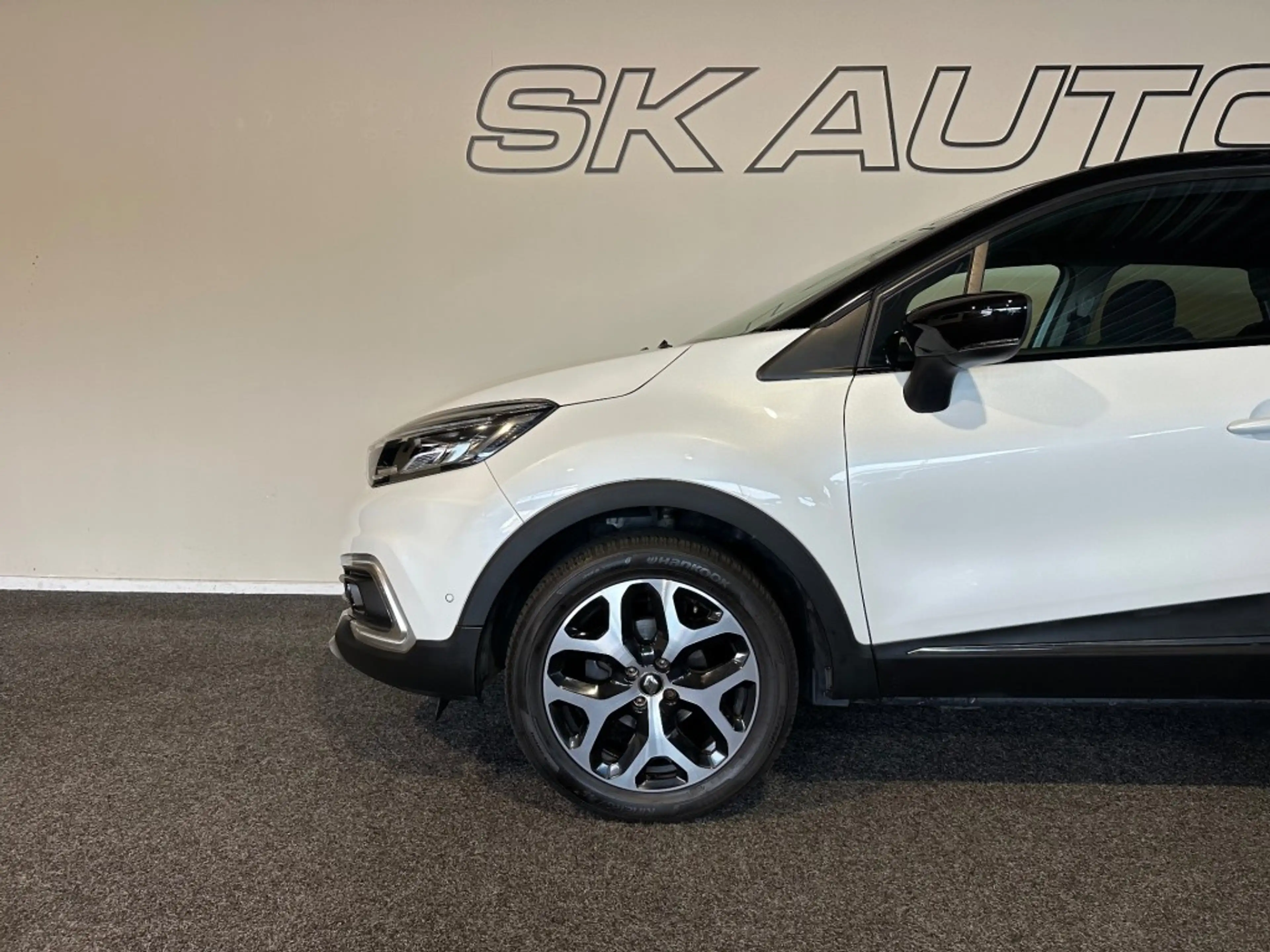 Renault Captur 0.9 TCE INTENS l NAP l TREKHAAK l CAMERA l CRUISE — photo 4