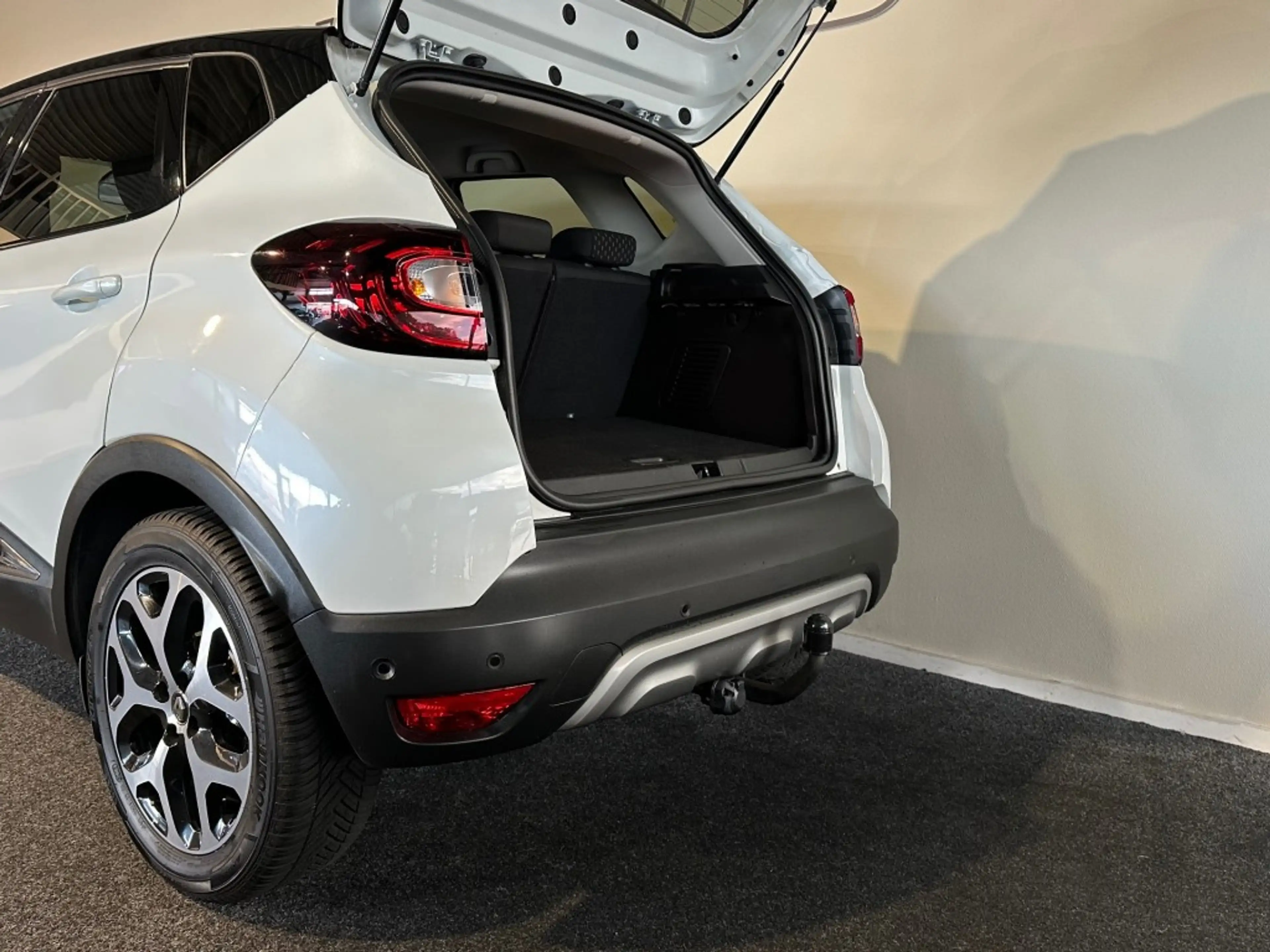 Renault Captur 0.9 TCE INTENS l NAP l TREKHAAK l CAMERA l CRUISE — photo 39