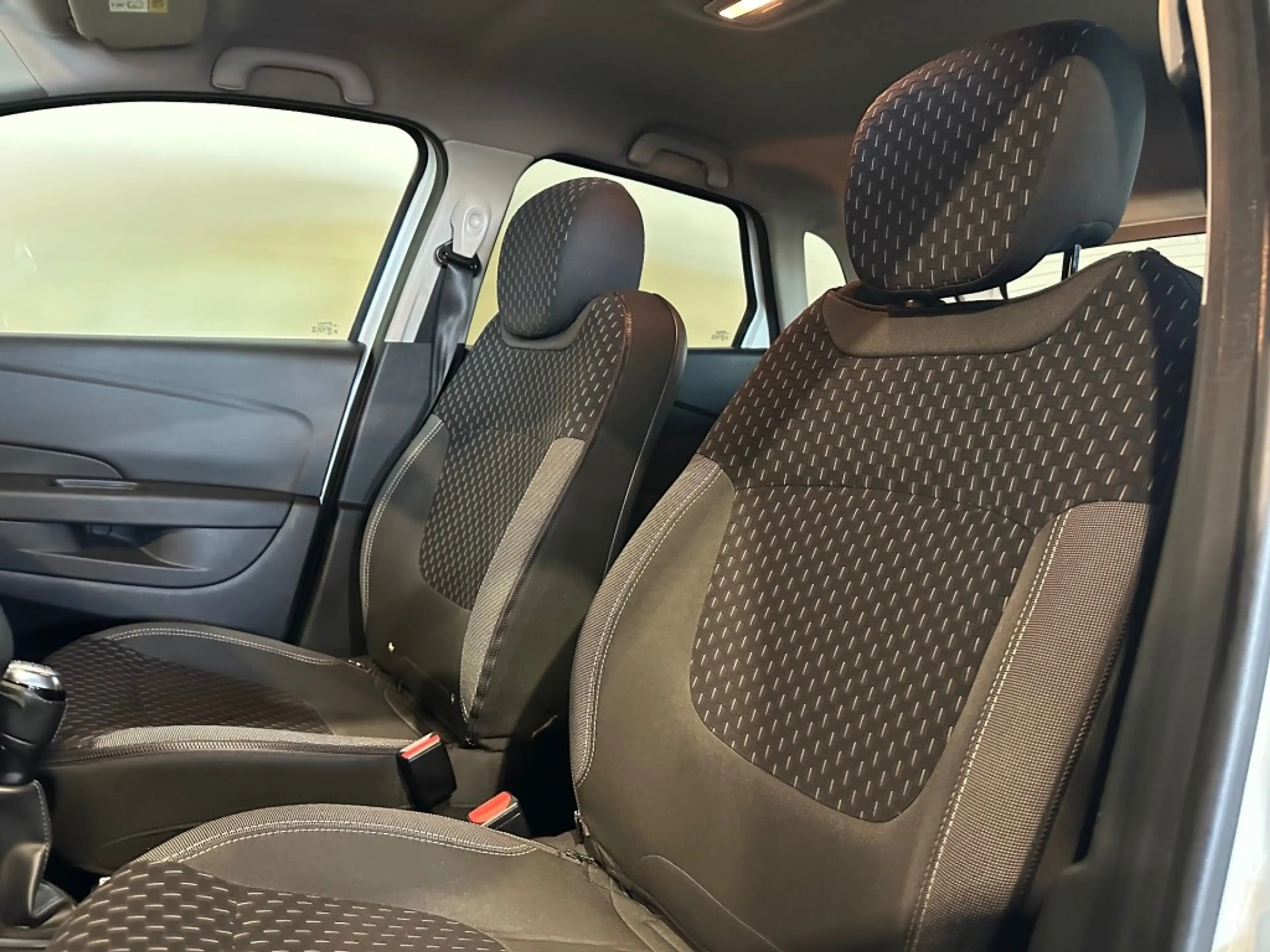 Renault Captur 0.9 TCE INTENS l NAP l TREKHAAK l CAMERA l CRUISE — photo 29